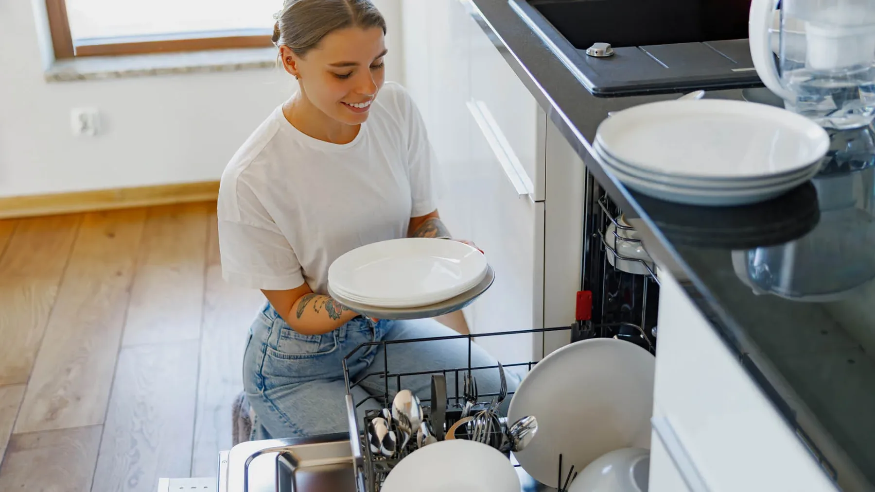 Ne zapravljaj več za drage tablete! Tako si lahko doma izdelaš naravni detergent za pomivalni stroj v 10 minutah