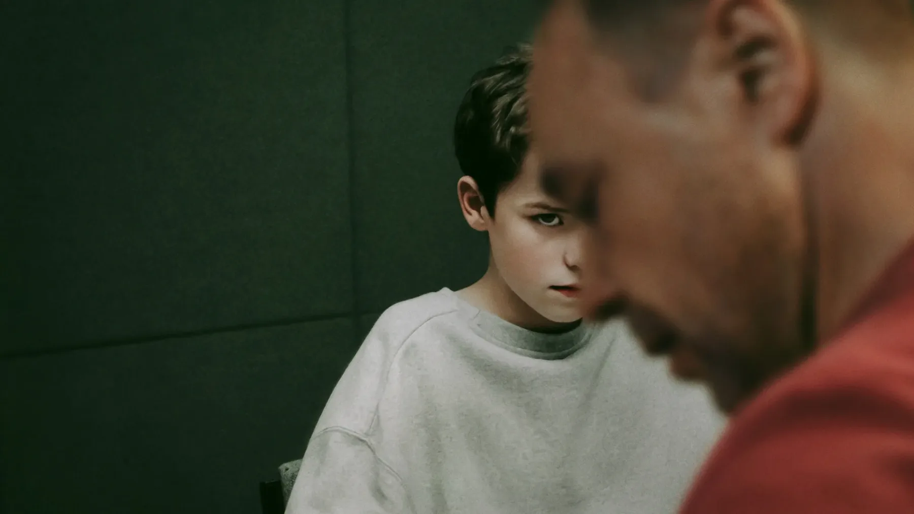 Netflixova “Adolescence”: Serija, ki vas bo zlomila – in navdušila