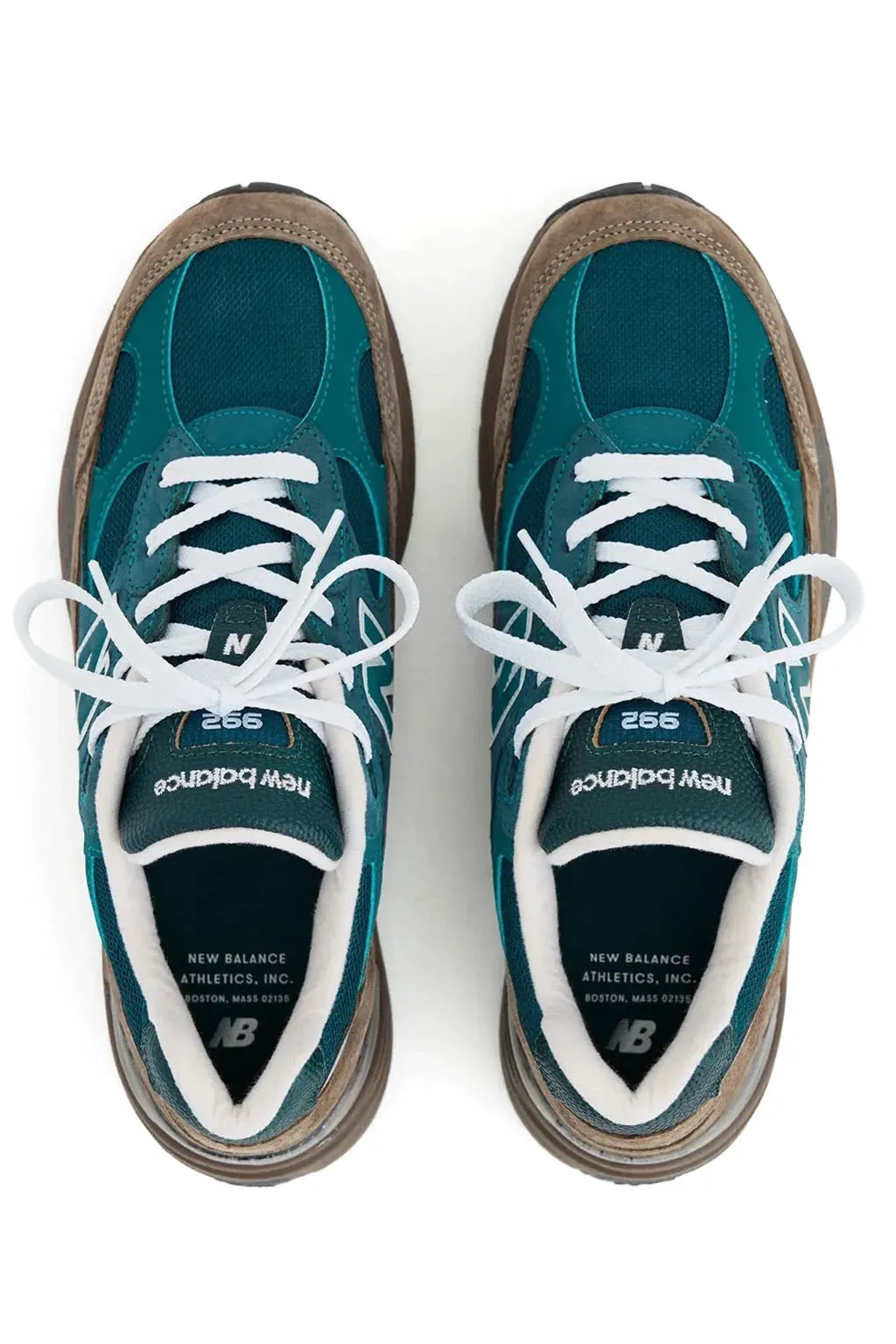 New Balance 992 »Medusa Green«: Mitološka preobleka za najbolj zaželen model očetovskih superg – slika 2