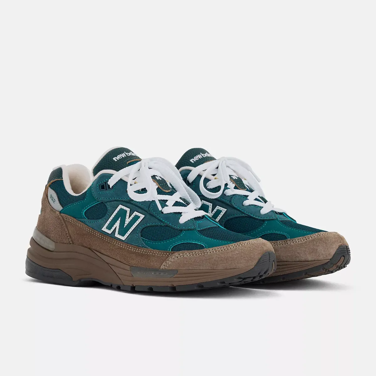 New Balance 992 »Medusa Green«: Mitološka preobleka za najbolj zaželen model očetovskih superg – slika 4