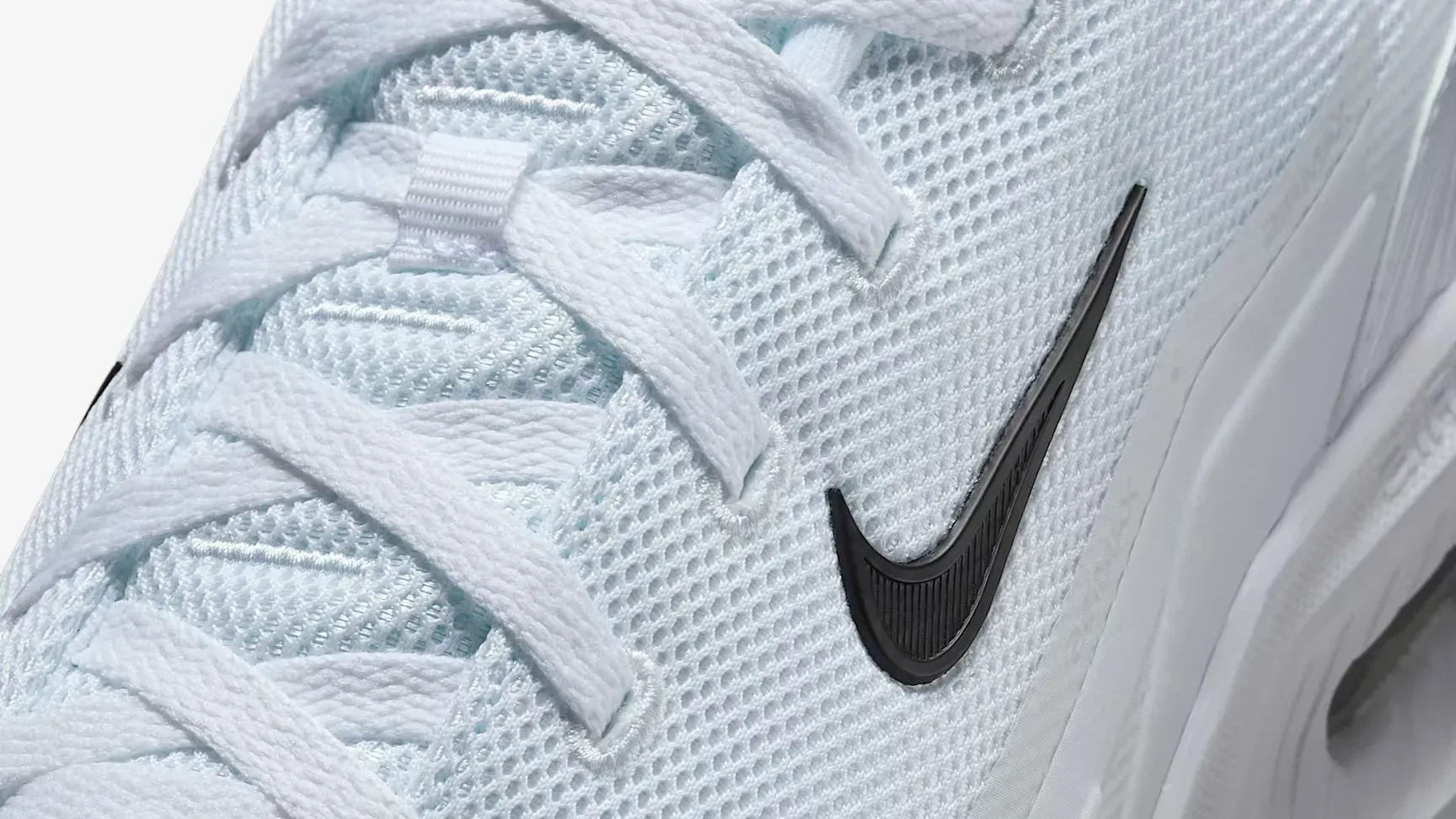 Nike Air Max Bia: minimalistična eleganca z dušo ikone