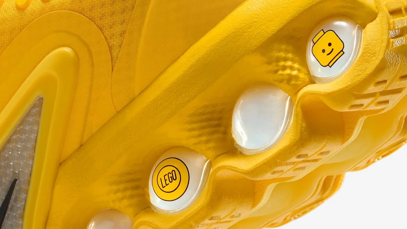 Nike Air Max Dn x LEGO: ko se otroška domišljija sprehodi po ulici