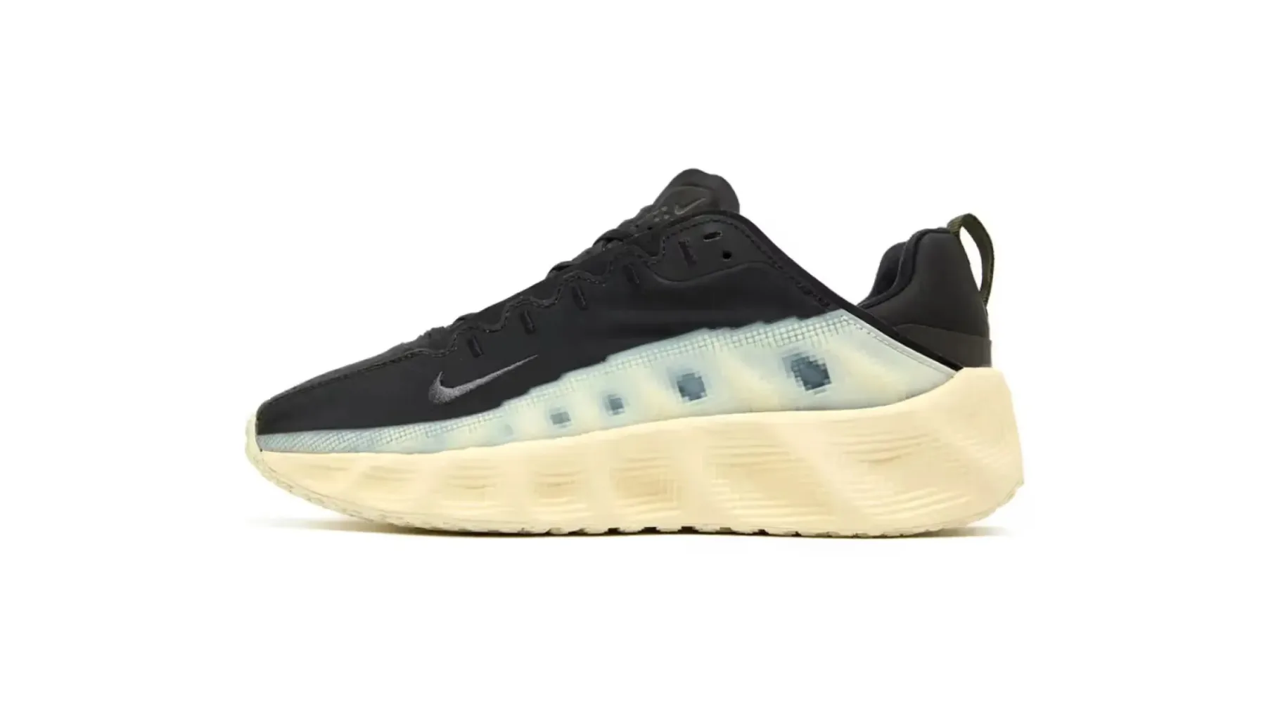 Nike Ava Rover: Superge prihodnosti, ki izgledajo kot digitalna umetnost