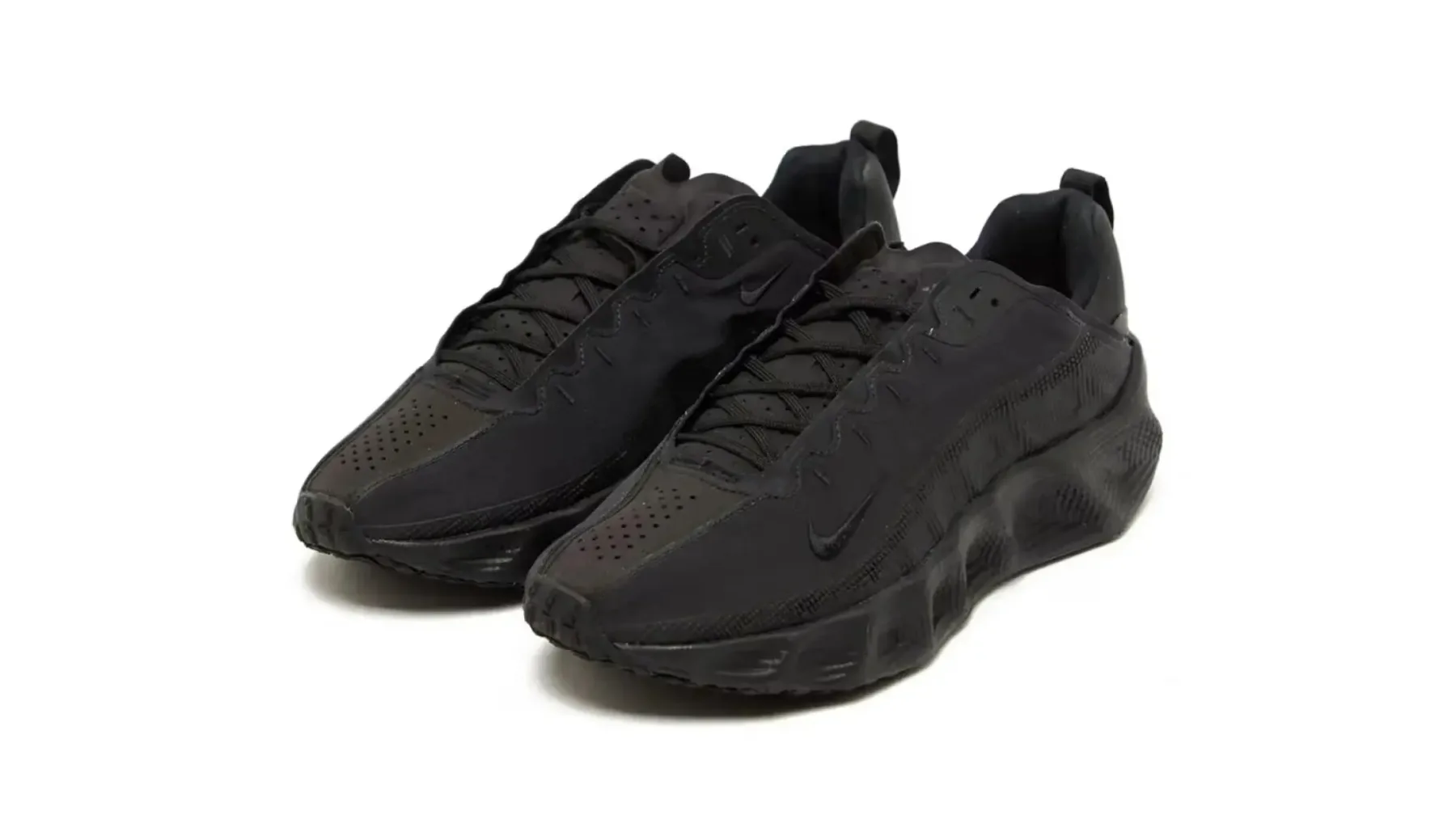 Nike Ava Rover: Superge prihodnosti, ki izgledajo kot digitalna umetnost
