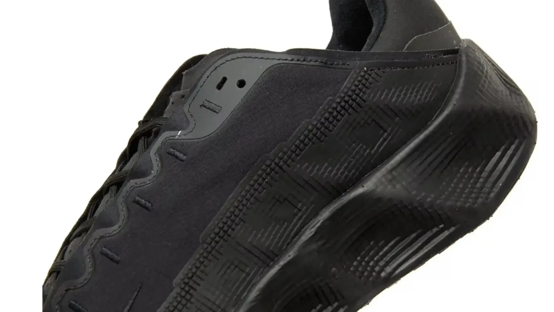 Nike Ava Rover: Superge prihodnosti, ki izgledajo kot digitalna umetnost