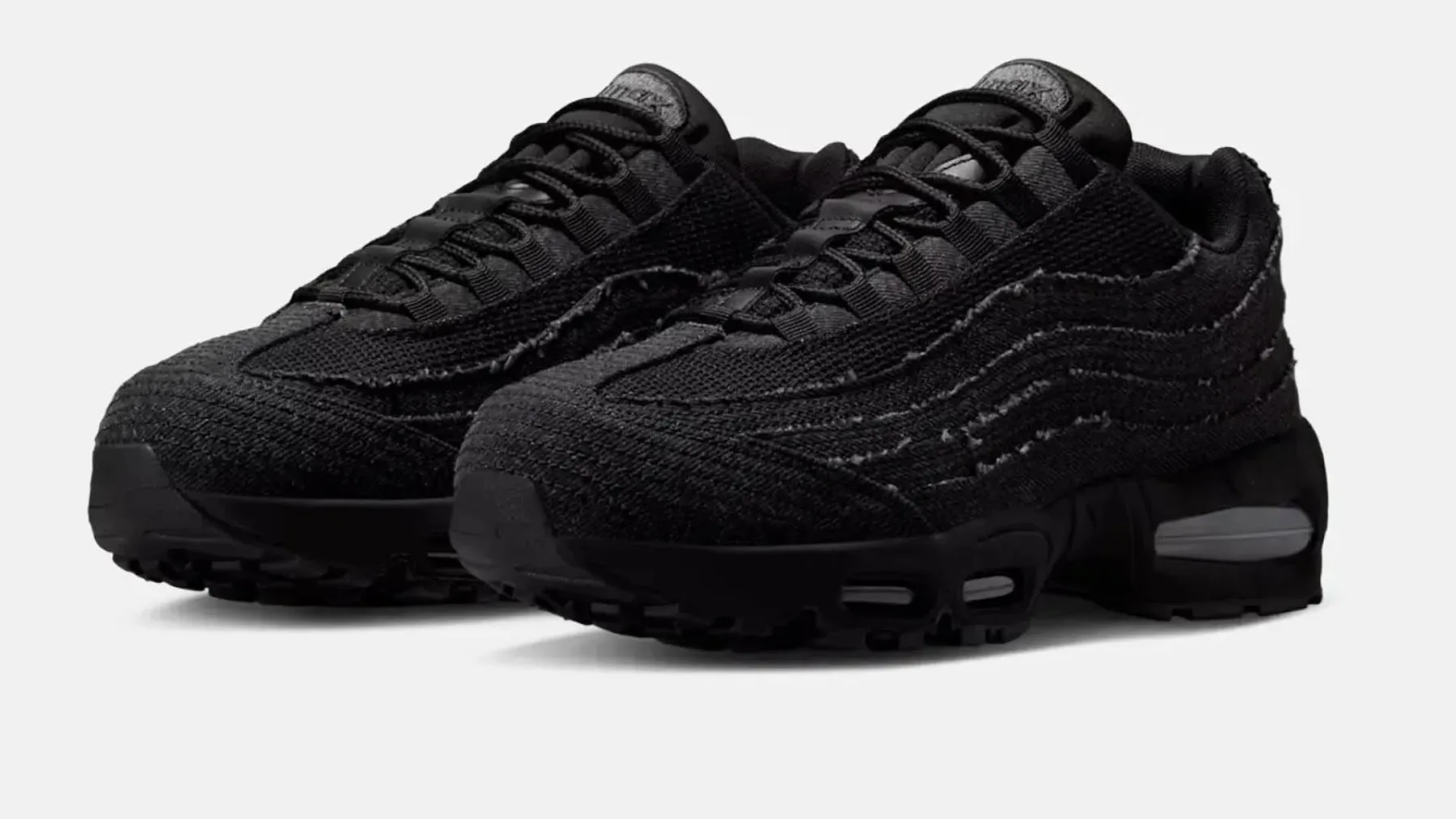 Nike in Levi’s: Kultne Air Max 95 superge so postale Nike x Levi’s Air Max 95