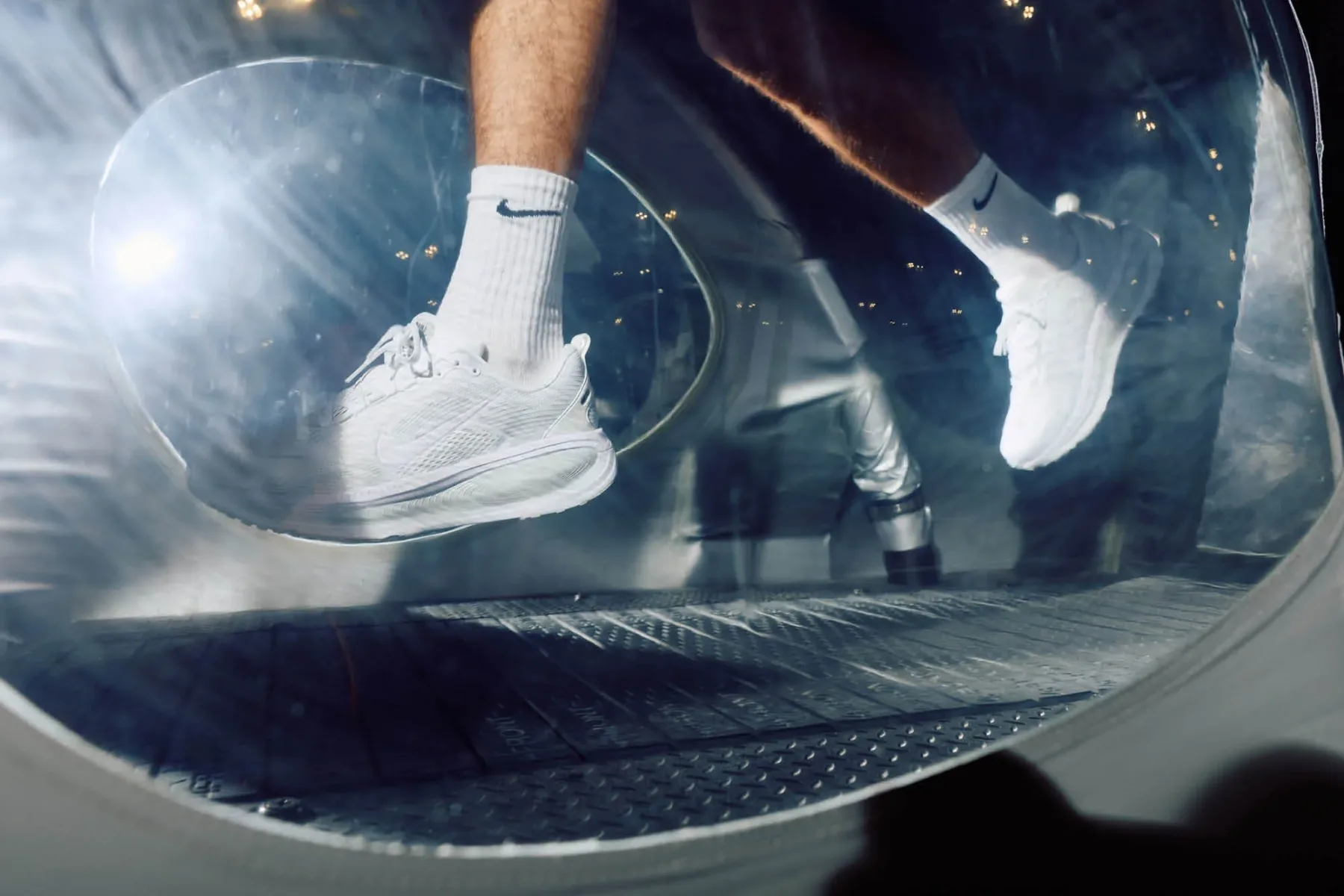 Nike Vomero Premium: 55-milimetrski supercopat, ki briše gravitacijo pod nogami