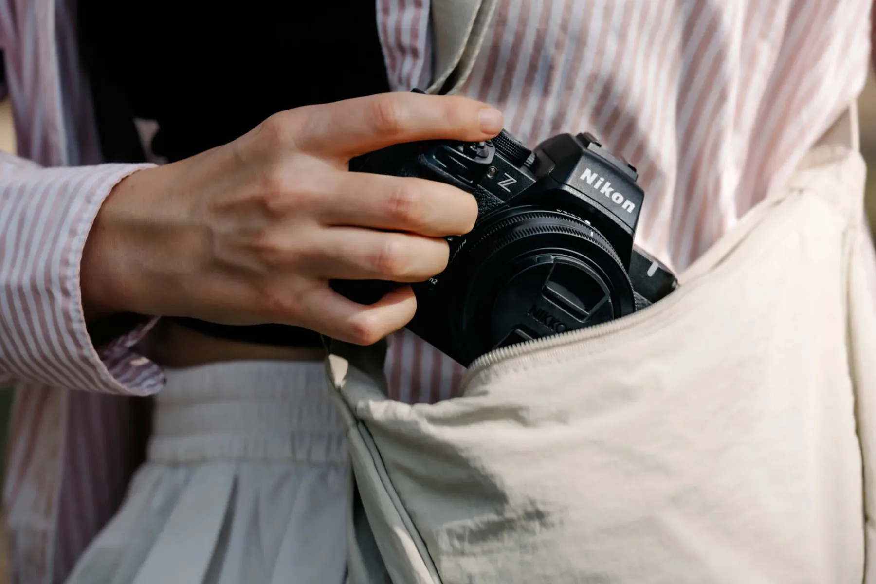Nikon Z50II: Ko se srečata zmogljivost in prenosljivost