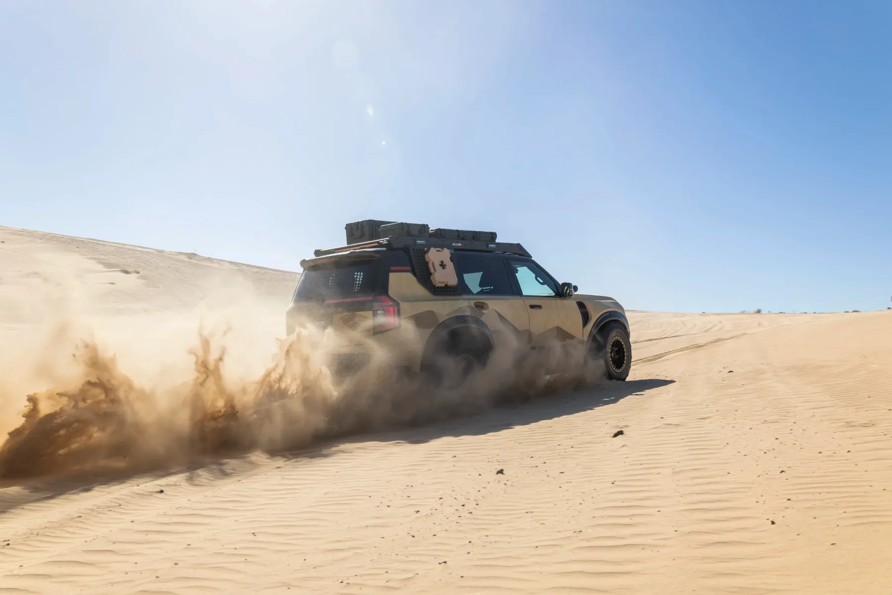 Nissan Armada Dune Patrol: Puščavski tank z NISMO srcem, ki bi z veseljem prevozil tudi vašega tastovega karavana