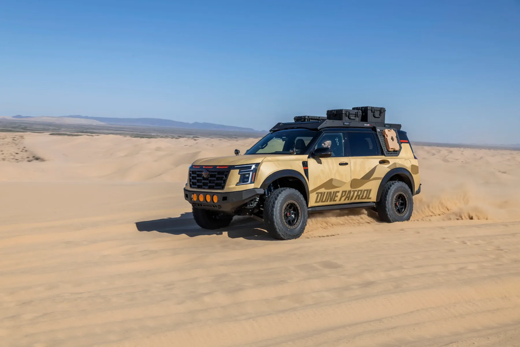 Nissan Armada Dune Patrol: Puščavski tank z NISMO srcem, ki bi z veseljem prevozil tudi vašega tastovega karavana