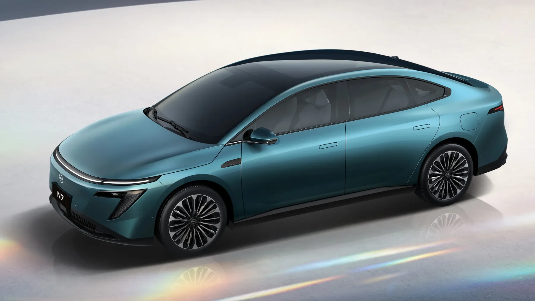 Nissan N7: je električni ponos z vzhoda – ko Dongfeng in Nissan skupaj streljata na Teslo