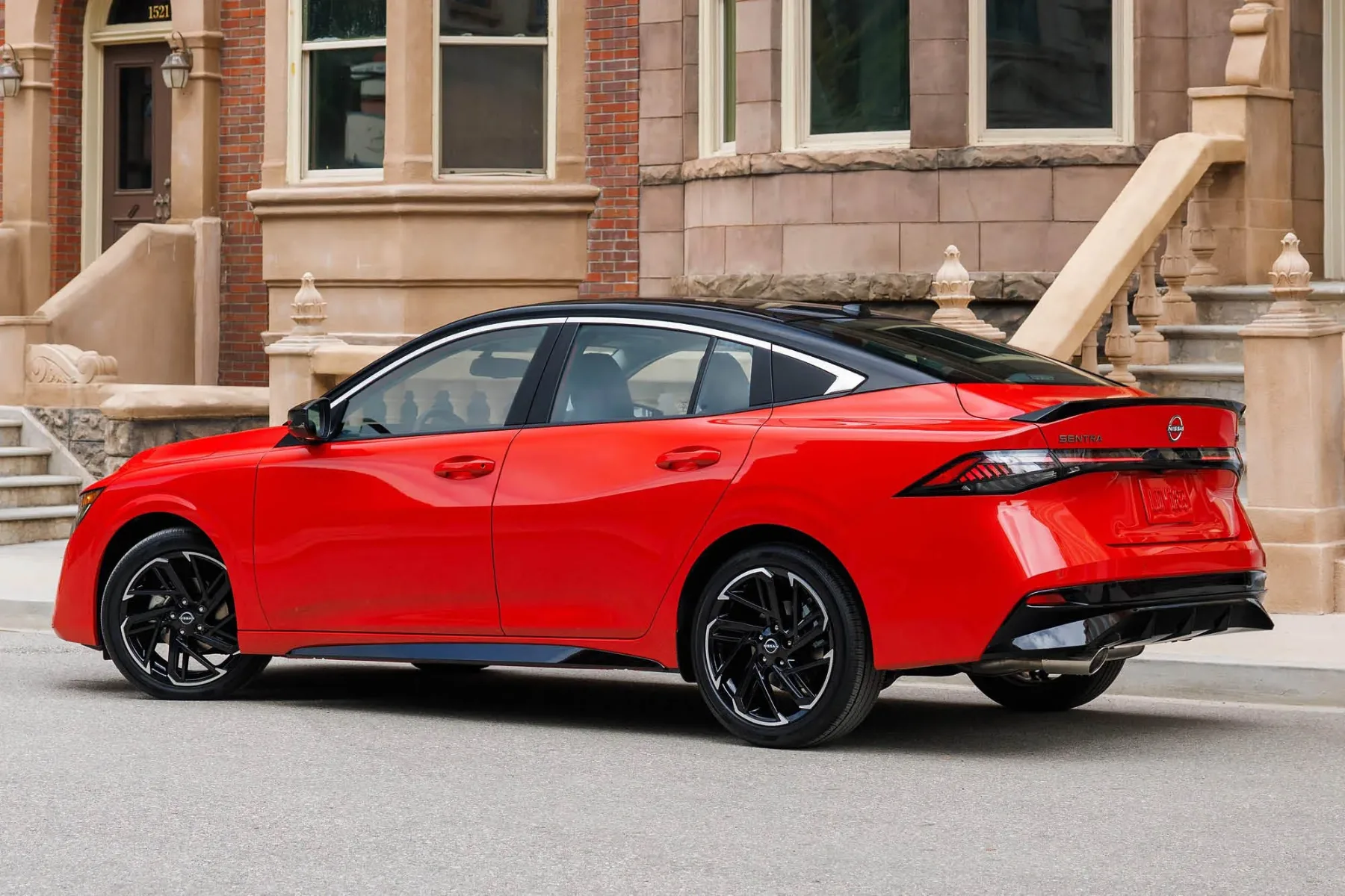 Nissan Sentra 2026 – ameriški bestseller, ki ga Evropa nikoli ni dobila