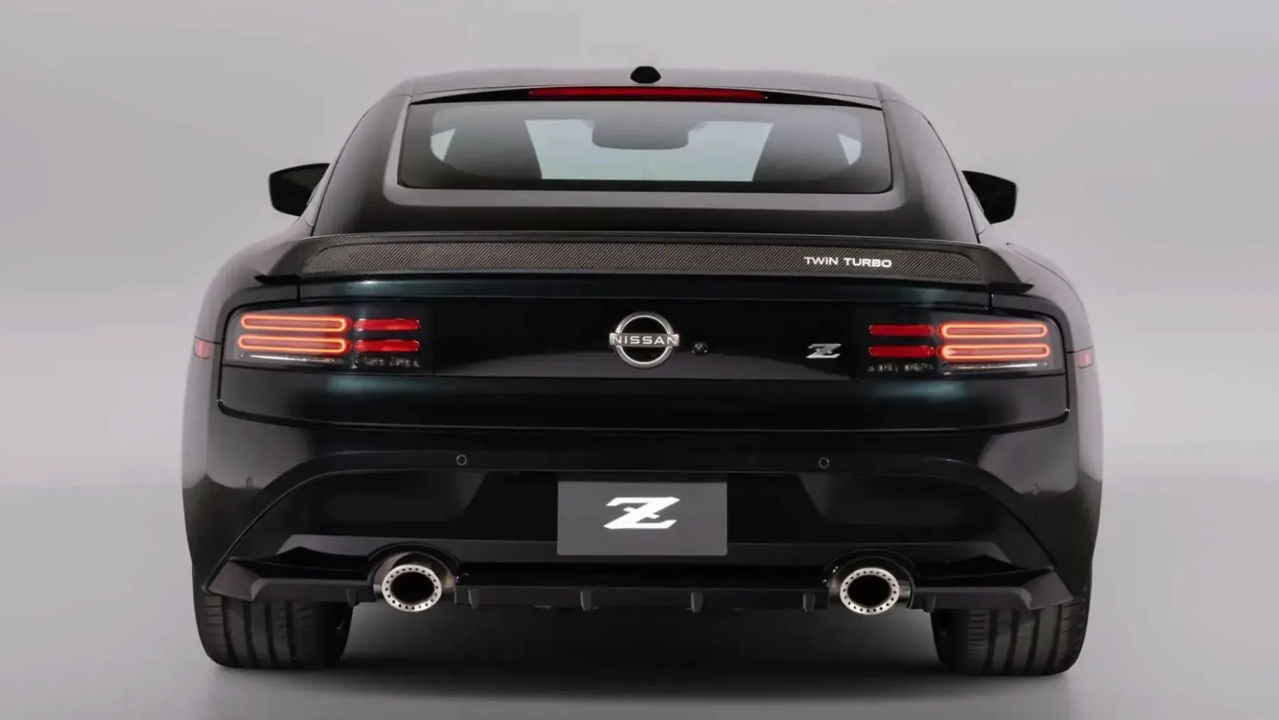 Nissan Z 2026 Heritage Edition: Midnight Purple se vrača v slogu!