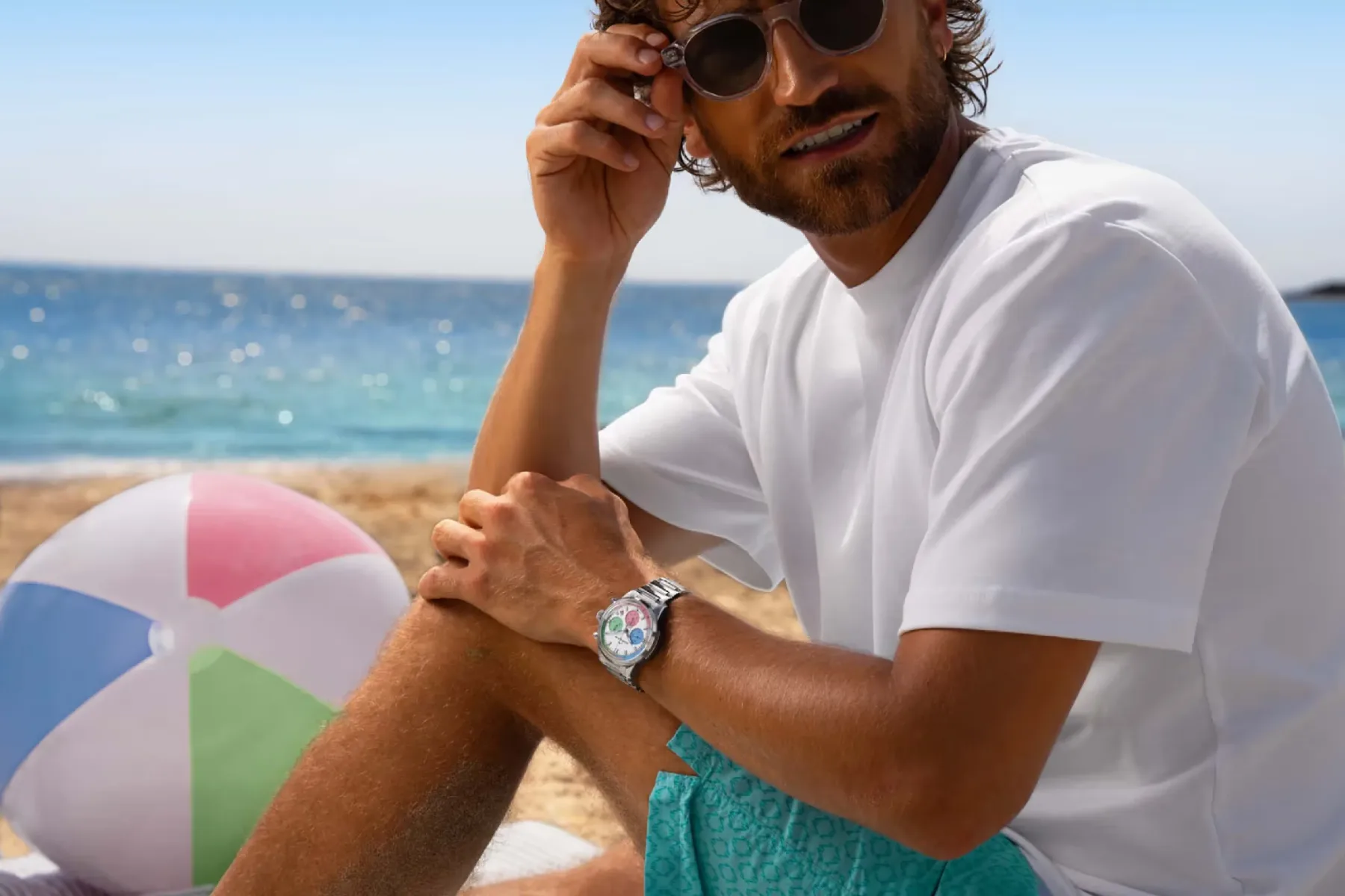 NORQAIN Freedom 60 Chrono “Enjoy Life”: Ko se švicarska ura sreča z gelatom