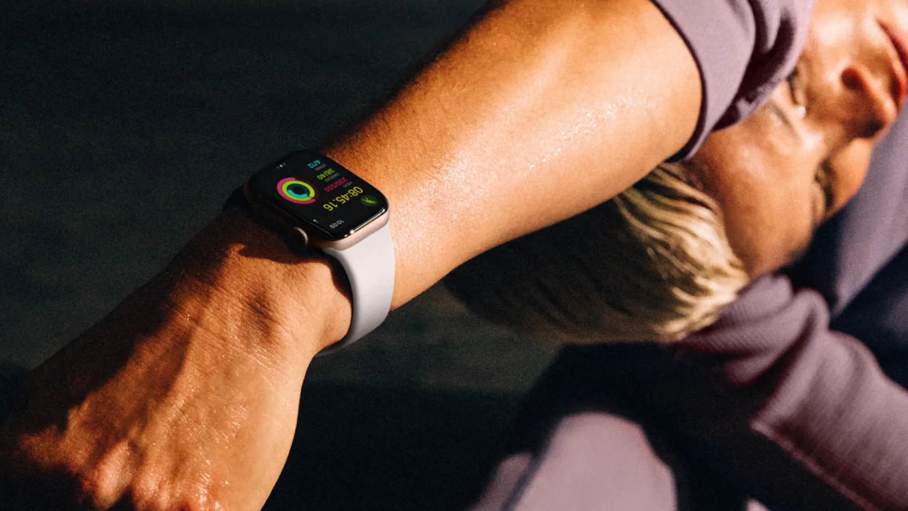 Nova Apple Watch Series 11 – 2025 ali je čas za “končno nekaj več” in ne le za novo modro barvo