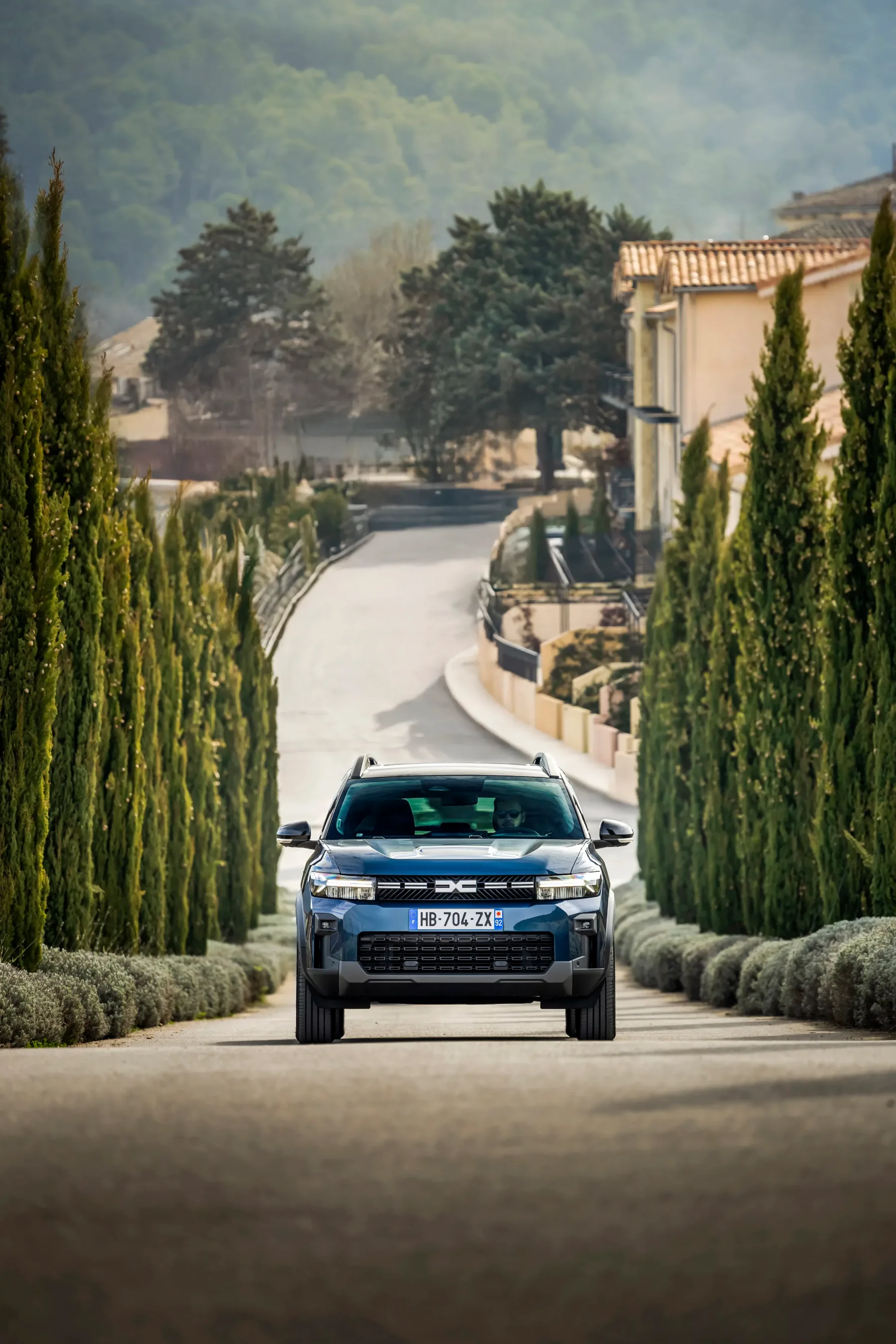 Nova Dacia Bigster: 12.000 € cenejši od Tiguana, a internet opozarja na TE ključne napake