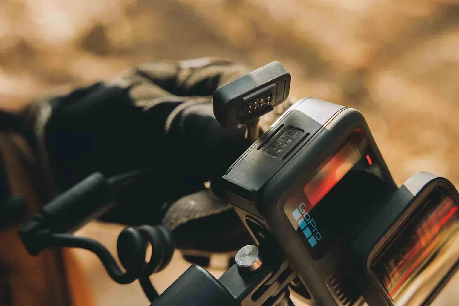 Nova GoPro Hero 13 Black in mini Hero: Nova akcijska kamera z magnetnim polnjenjem in ultra širokimi lečami
