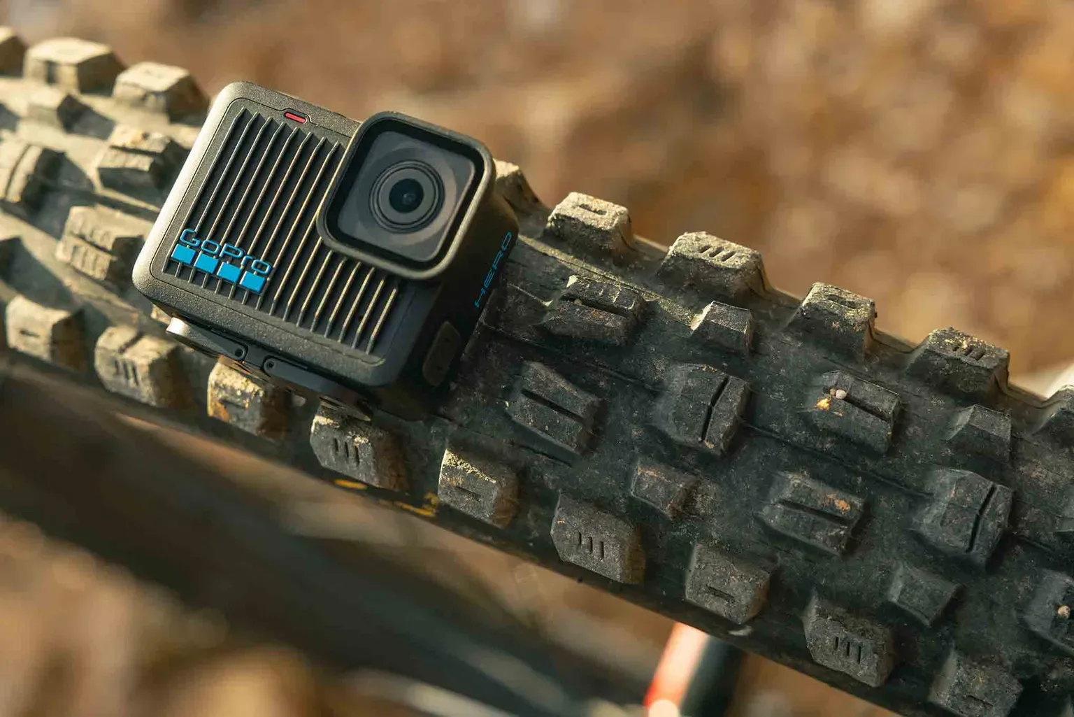 Nova GoPro Hero 13 Black in mini Hero: Nova akcijska kamera z magnetnim polnjenjem in ultra širokimi lečami