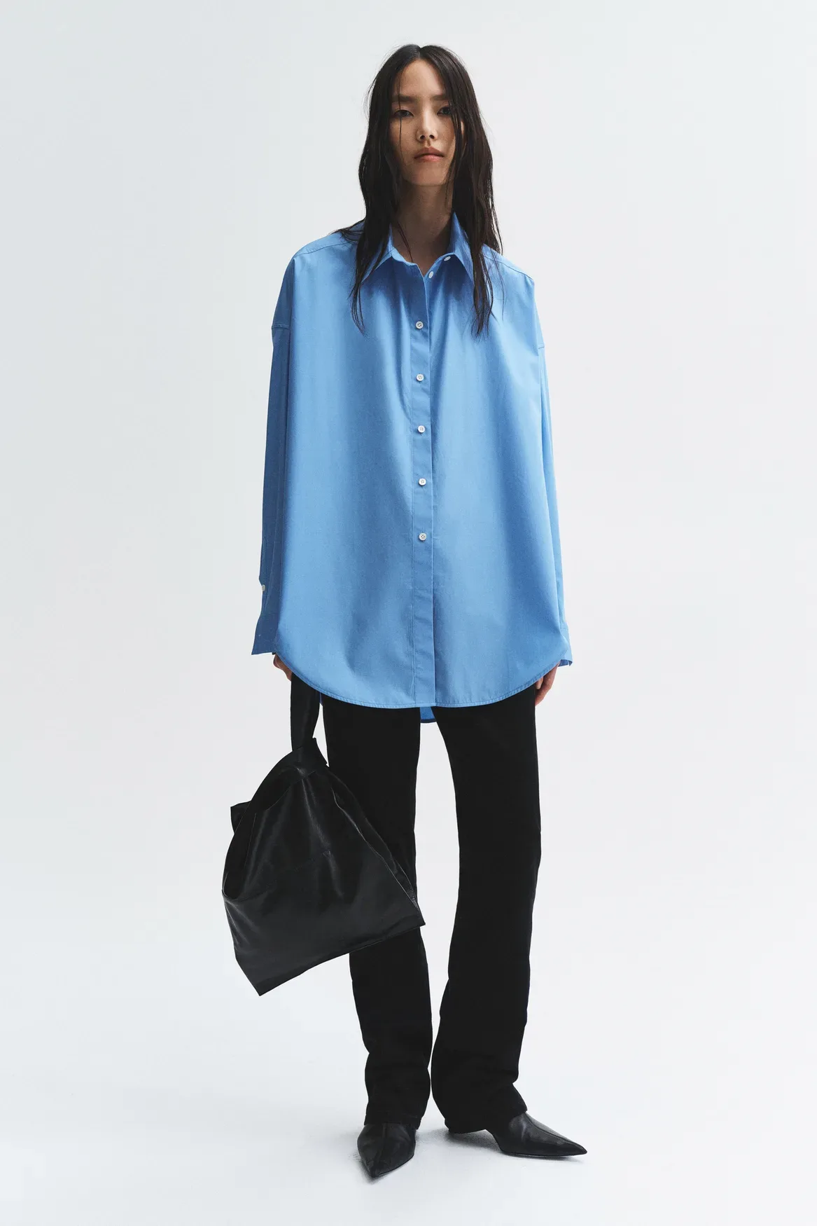 Nova kolekcija H&M Studio Essentials jesen-zima 2025: Ko osnove postanejo must-have kosi v tvoji garderobi