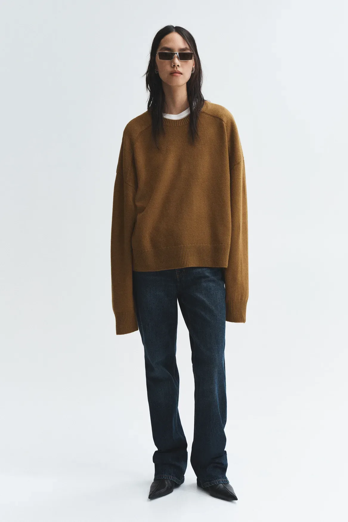 Nova kolekcija H&M Studio Essentials jesen-zima 2025: Ko osnove postanejo must-have kosi v tvoji garderobi