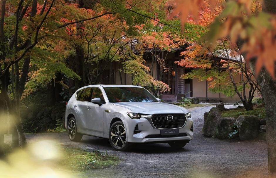 Nova Mazda CX-60: je zanimiv priključni hibrid, z znanim obrazom