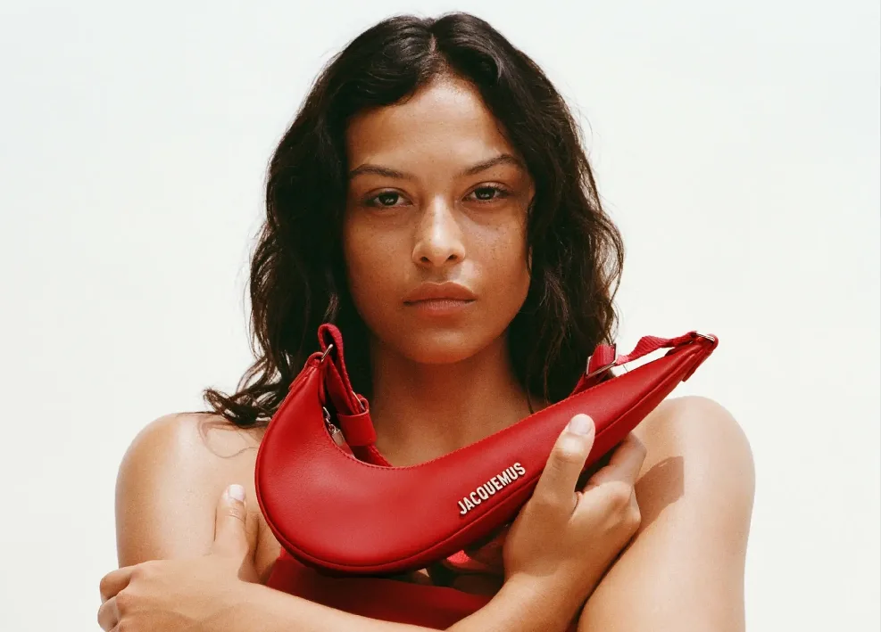 Nova Nike x Jacquemus kolekcija: Sinergija športa in mode s pridihom Pariza