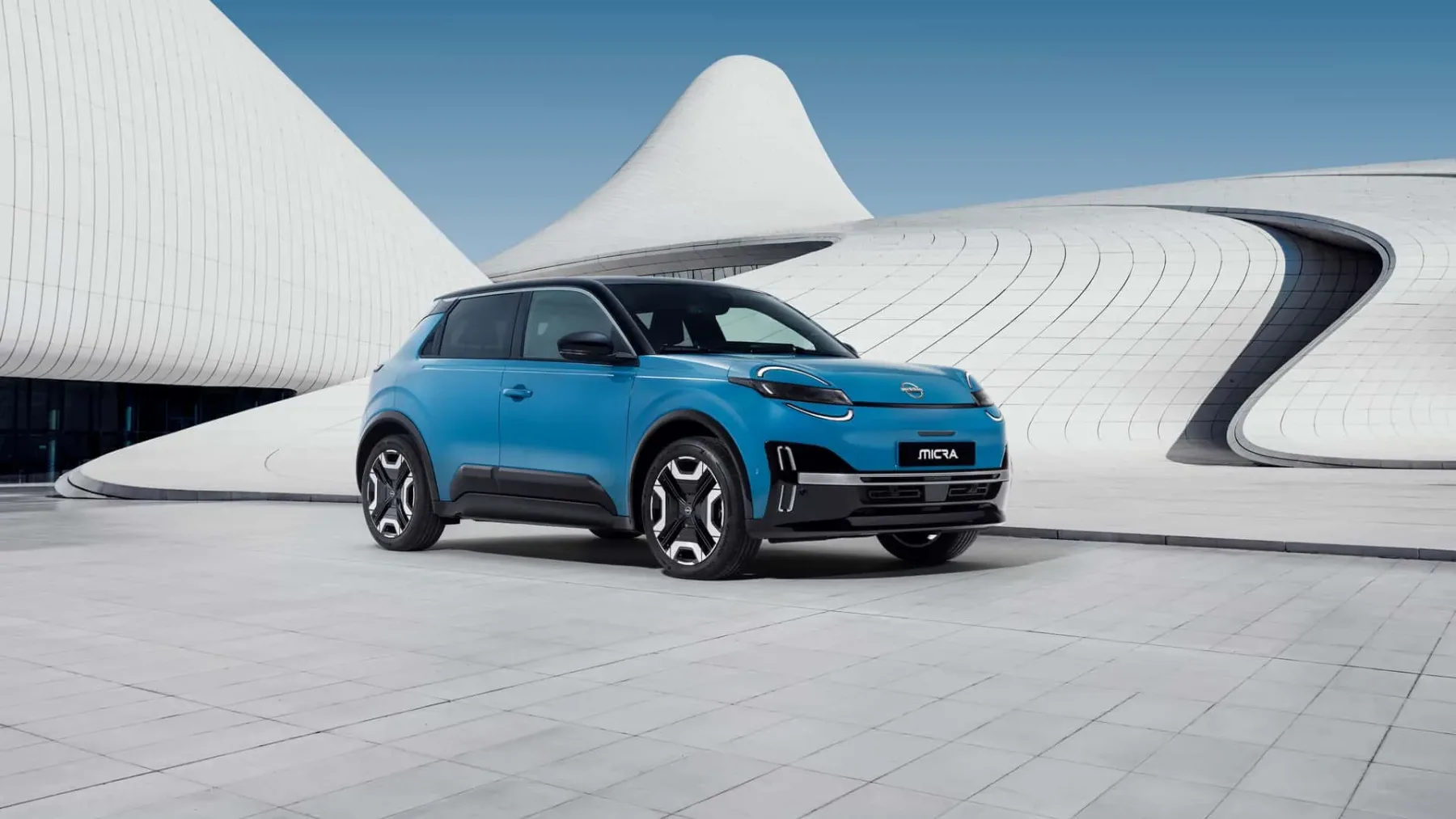 Nova Nissan Micra 2026: Električni čudež v Renault preobleki, ki misli, da je iz Tokia