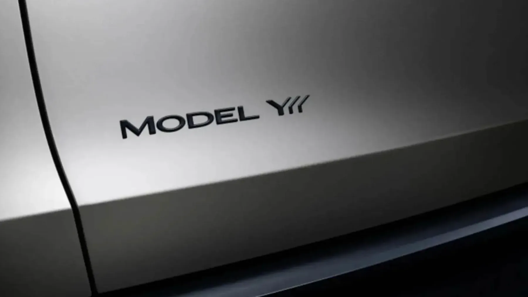 Nova Tesla Model Y L razkrit: podaljšana različica priljubljenega SUV-ja ali zgolj Model X na dieti?
