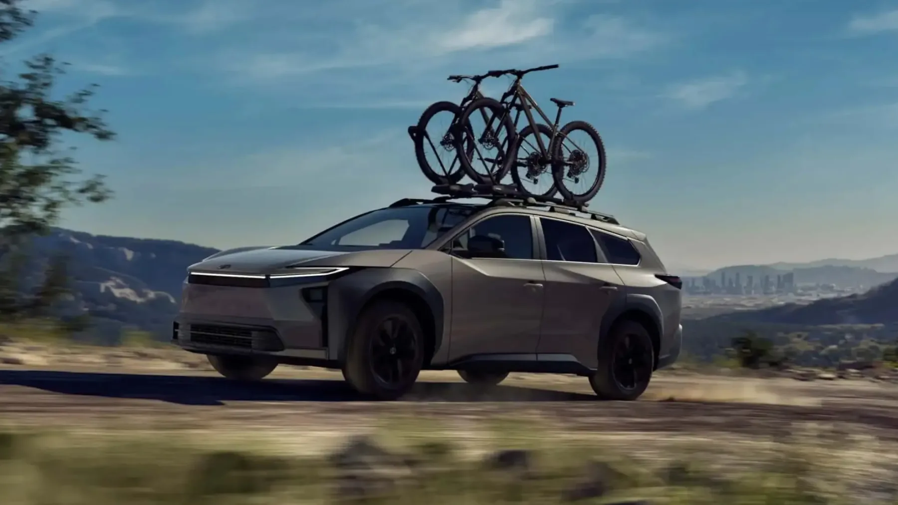 Nova Toyota bZ Woodland 2026: hmmm … končno Toyota, ki bi jo priporočal najboljšemu prijatelju