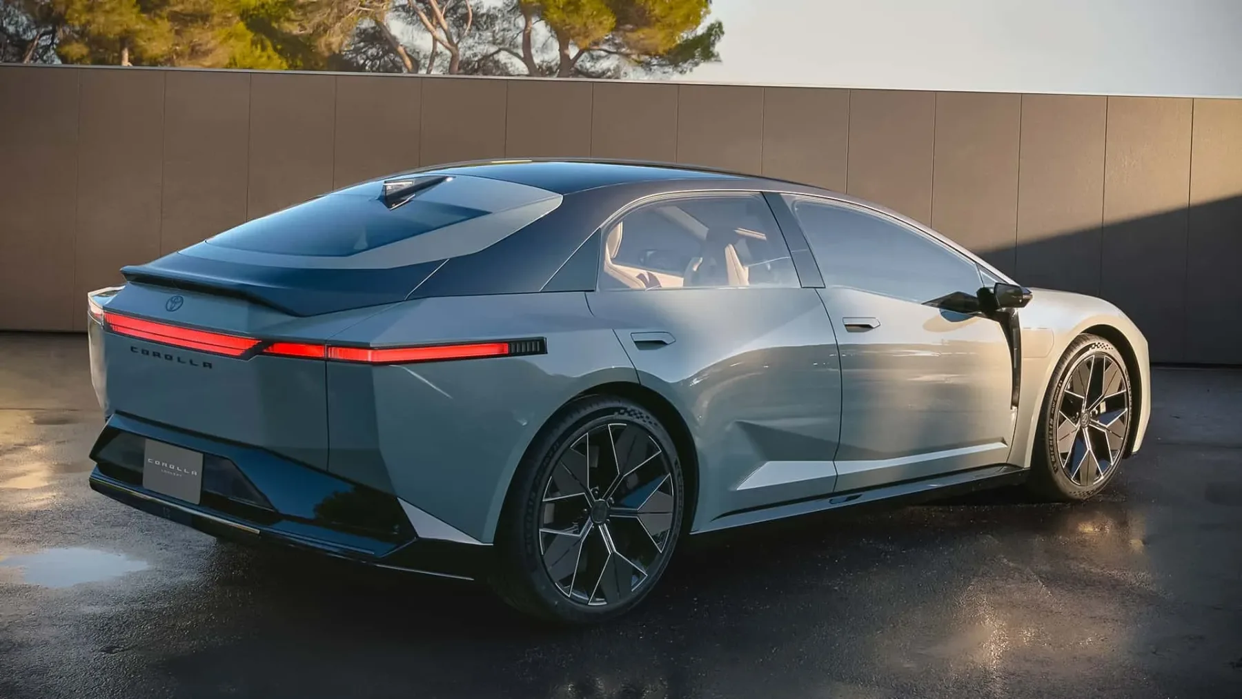 Nova Toyota Corolla Concept: Ko se kraljica razreda končno zresni (in potem malo ponori)