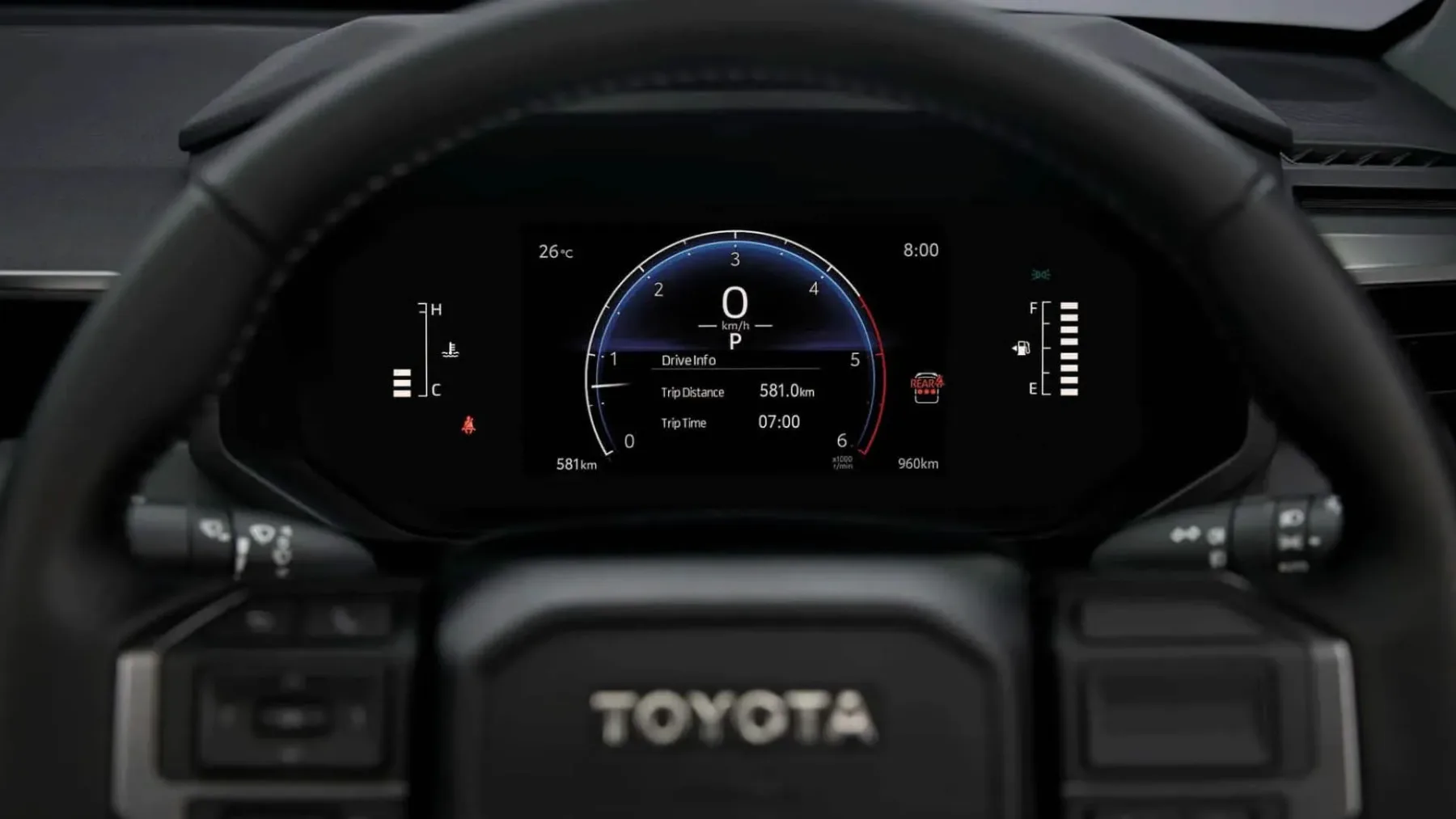 Nova Toyota Hilux 2026: elektrika – ampak dizel in bencin še vedno kraljujeta