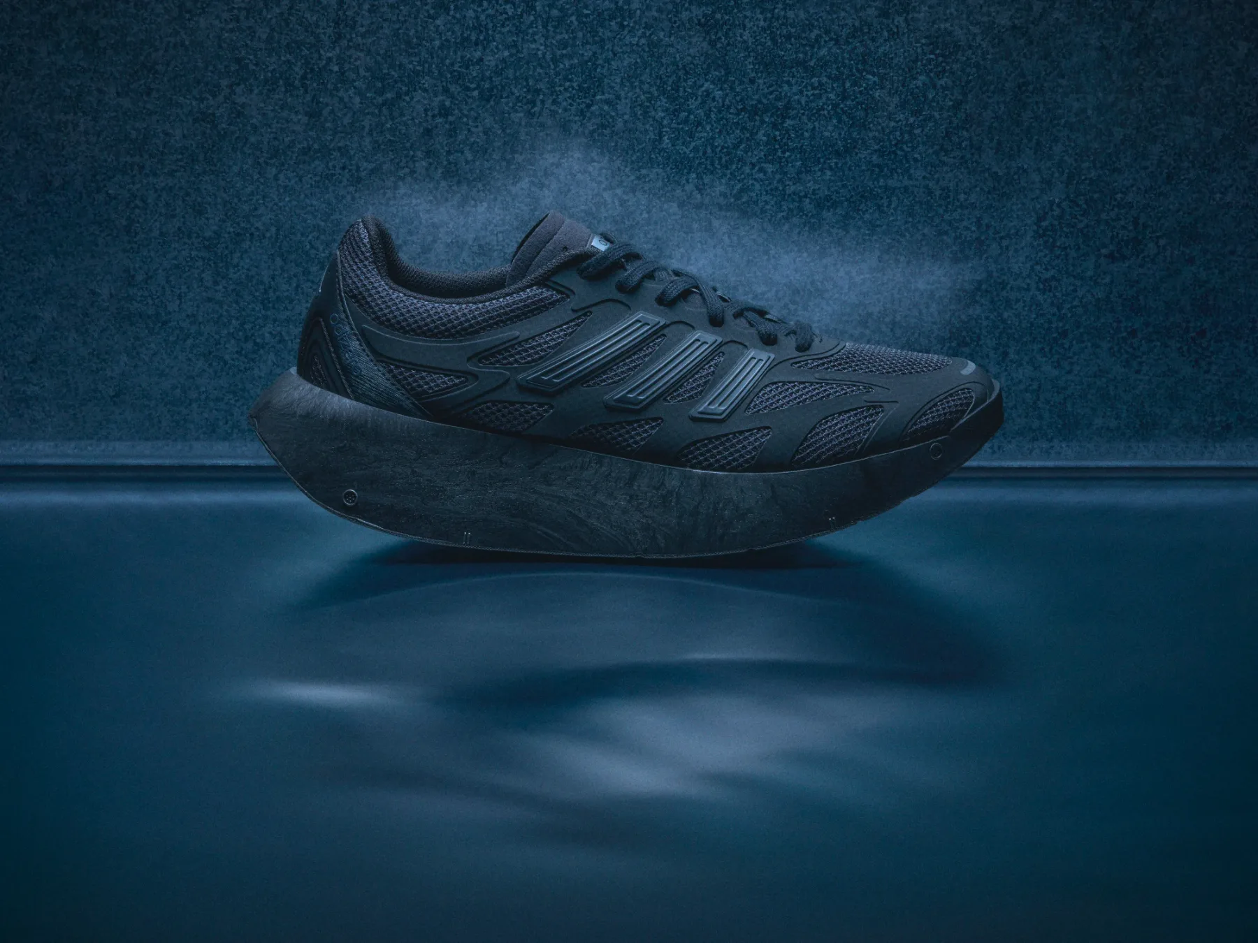 Nove adidas ADIZERO ARUKU so superge za generacijo, ki ne stoji pri miru