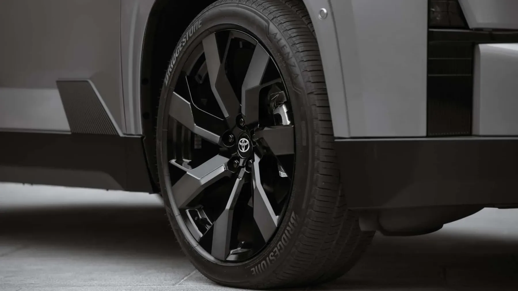 Novi 2027 Toyota Highlander EV: Ko družinski enoprostorec končno dobi »električni šok« in postane seksi
