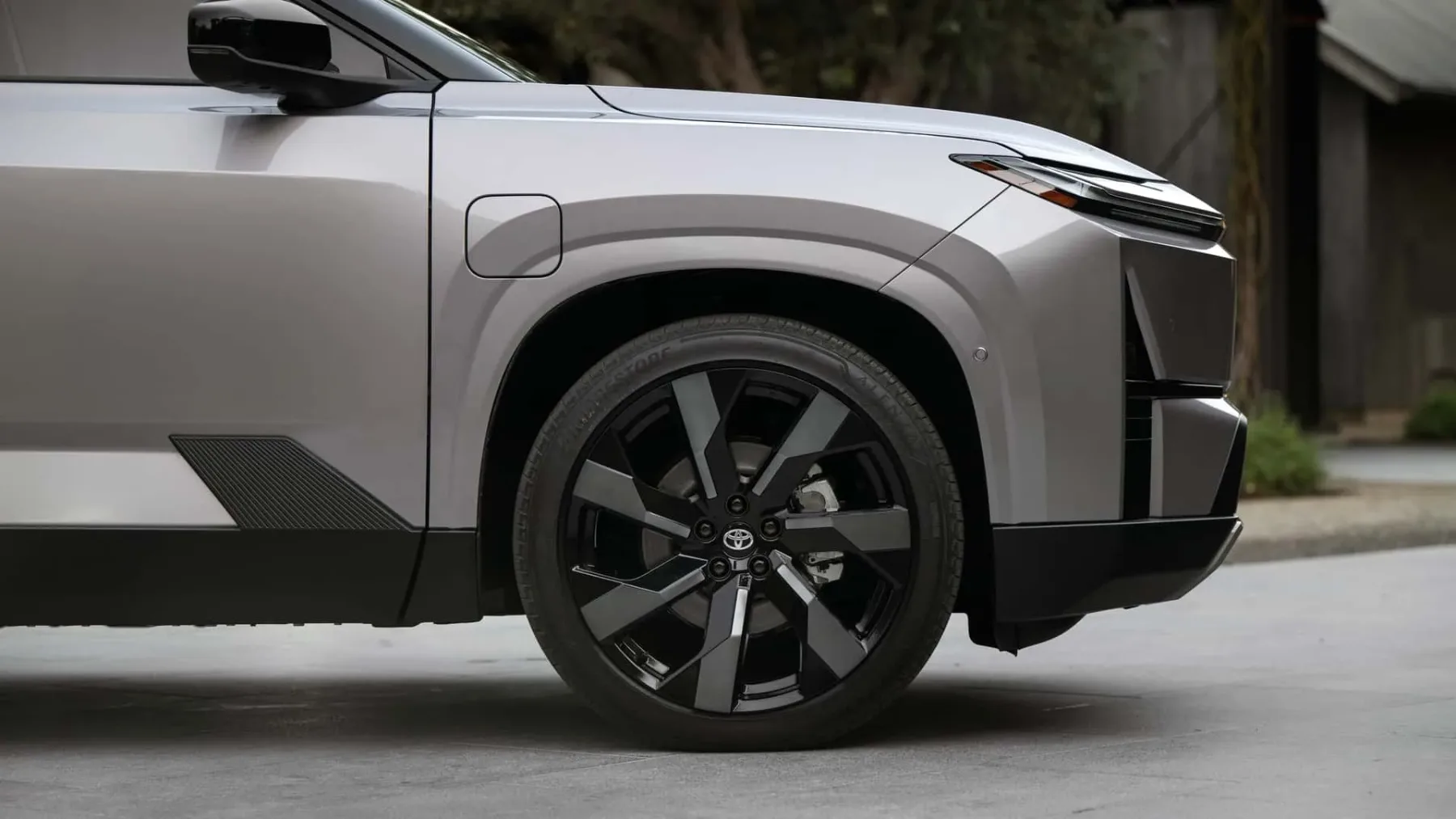 Novi 2027 Toyota Highlander EV: Ko družinski enoprostorec končno dobi »električni šok« in postane seksi