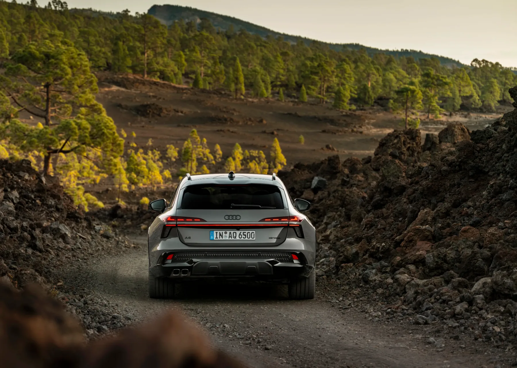 Novi Audi A6 Allroad (2027): Ko karavan postane širok kot RS6 in dokaže, da suvi niso edina rešitev