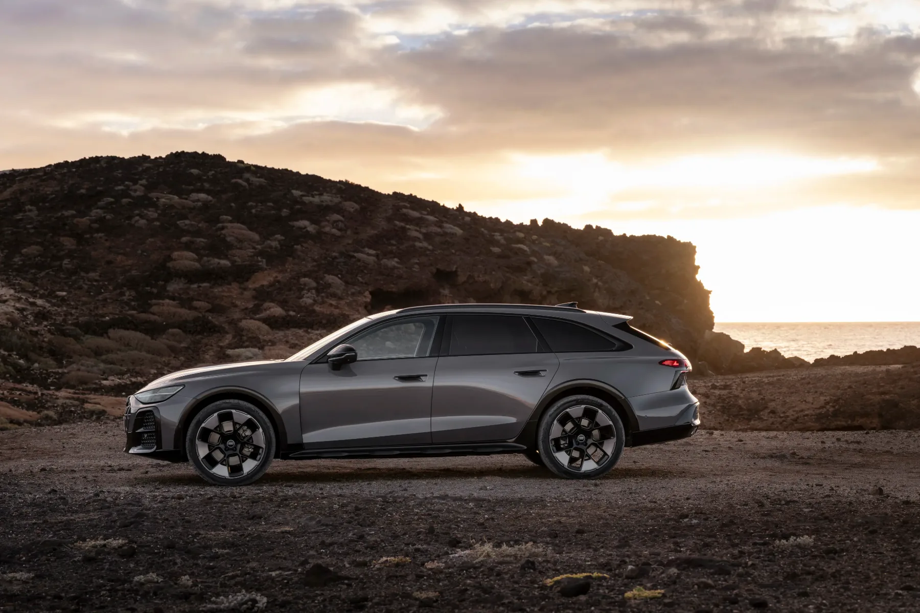 Novi Audi A6 Allroad (2027): Ko karavan postane širok kot RS6 in dokaže, da suvi niso edina rešitev