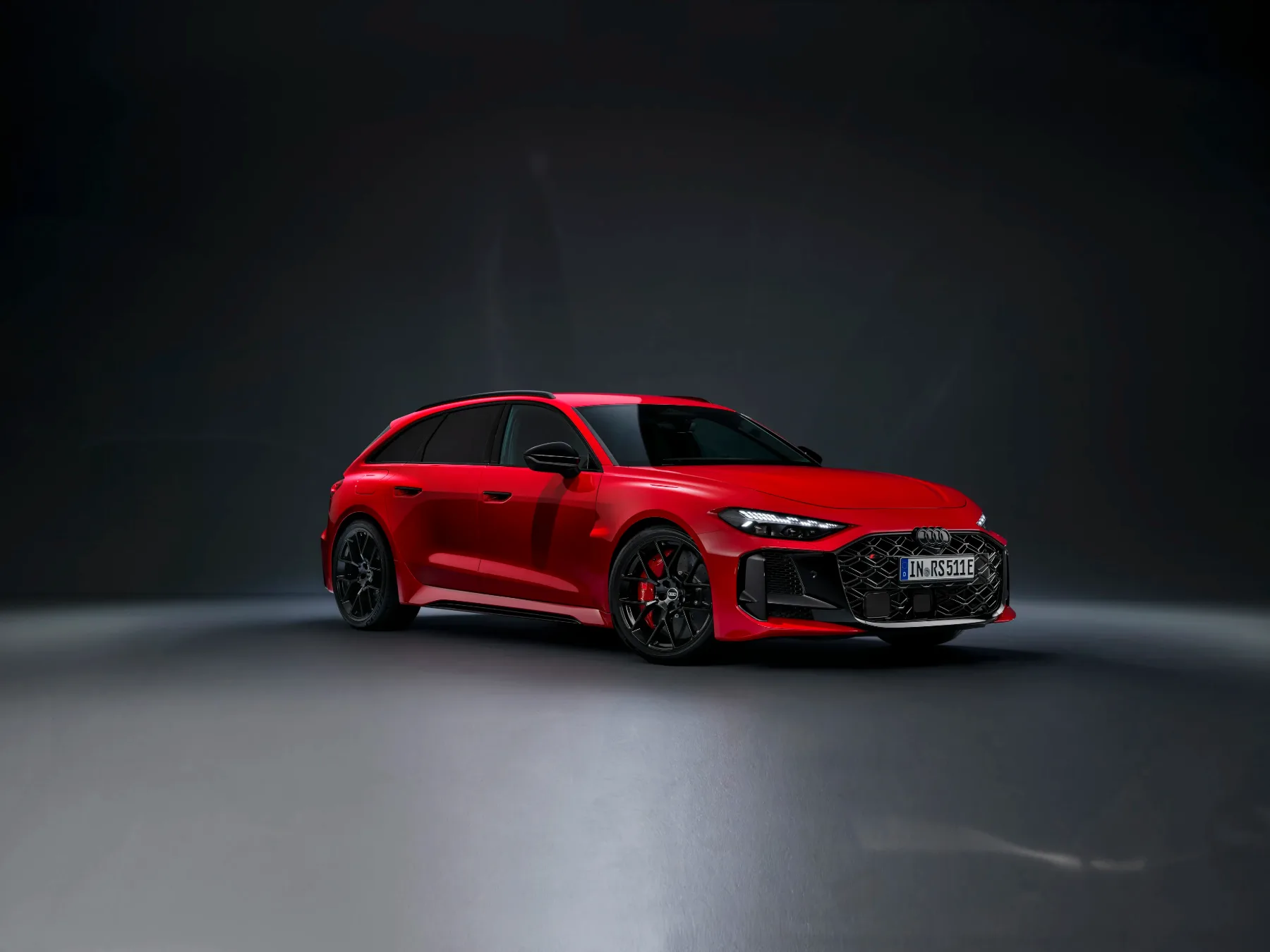 Novi Audi RS5 Avant: Ko se fitnes navdušenec preveč “napihne” in pozabi na nahrbtnik