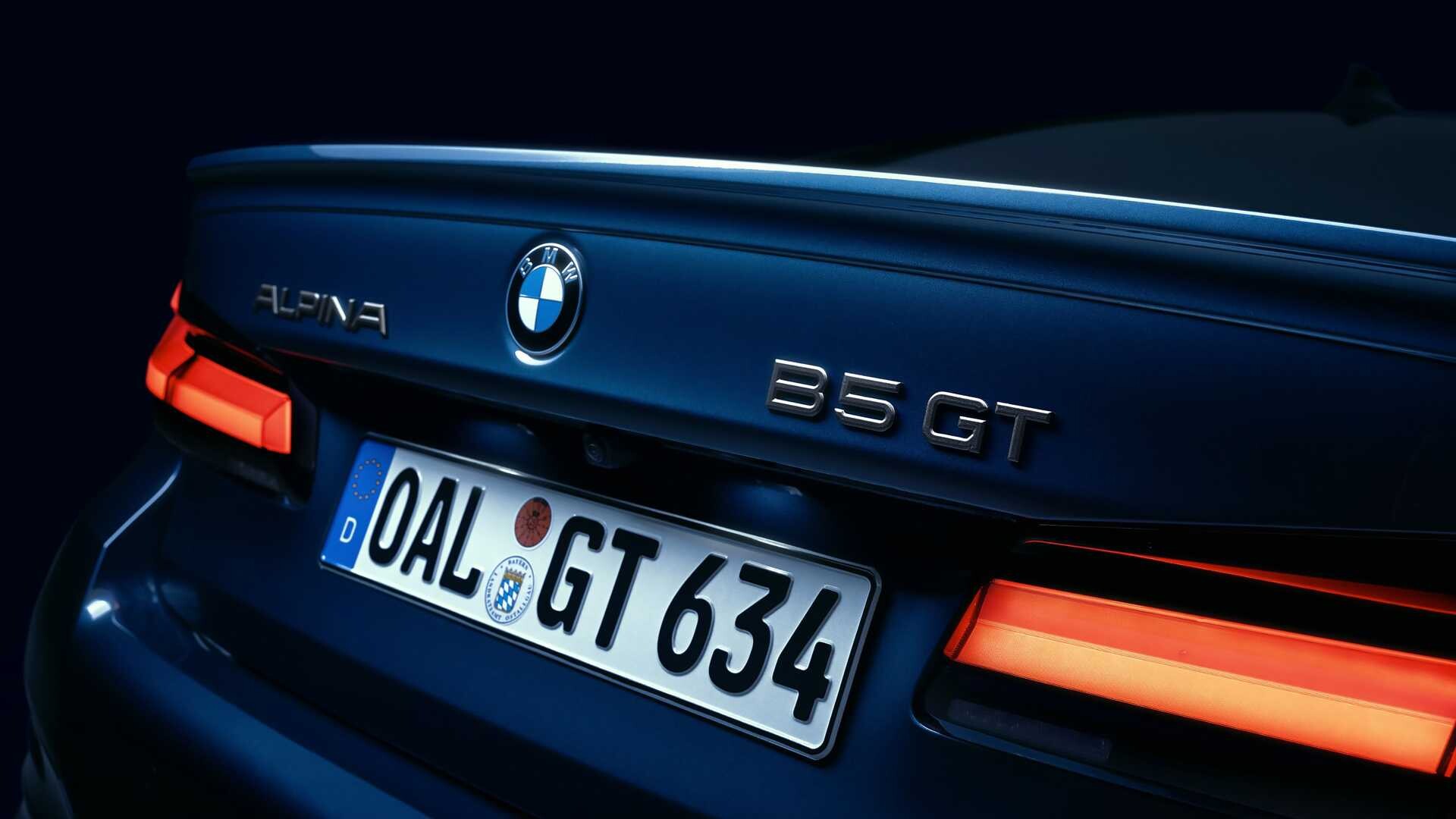 BMW B5 GT 202321