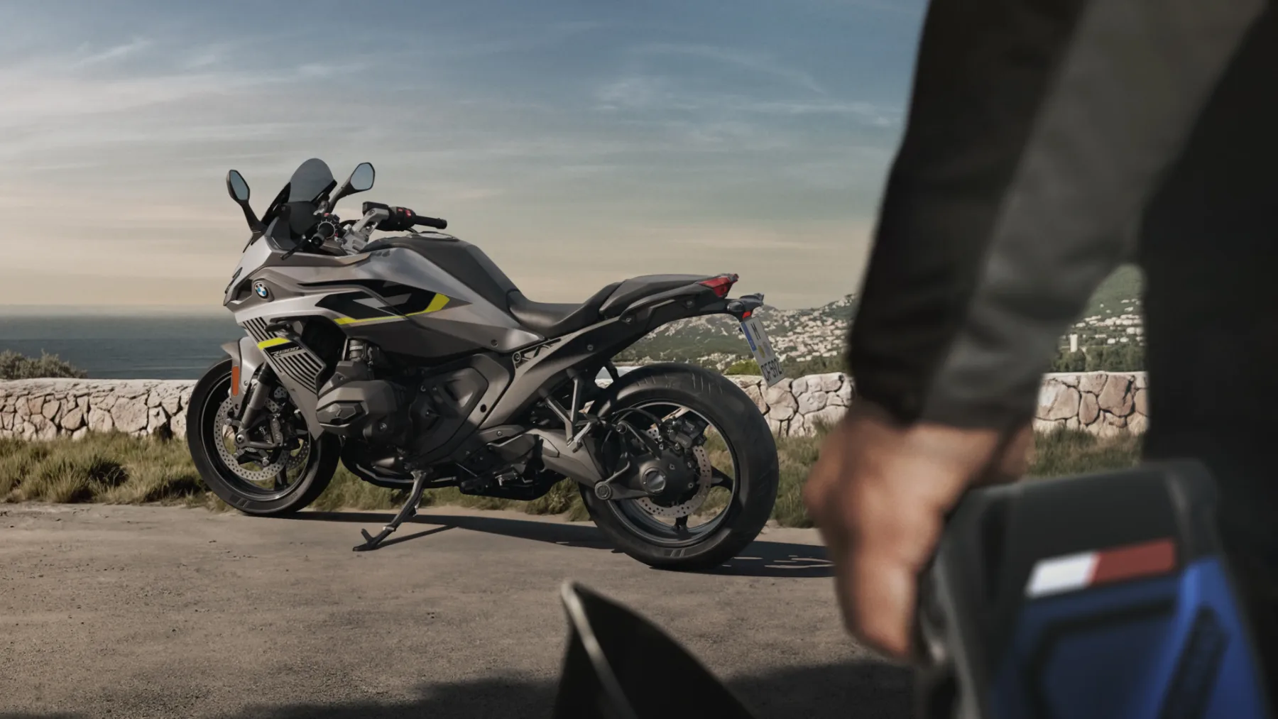 Novi BMW R 1300 RS – 2025 – športno-turistični kralj med bokserji je nazaj in močnejši kot kdajkoli prej