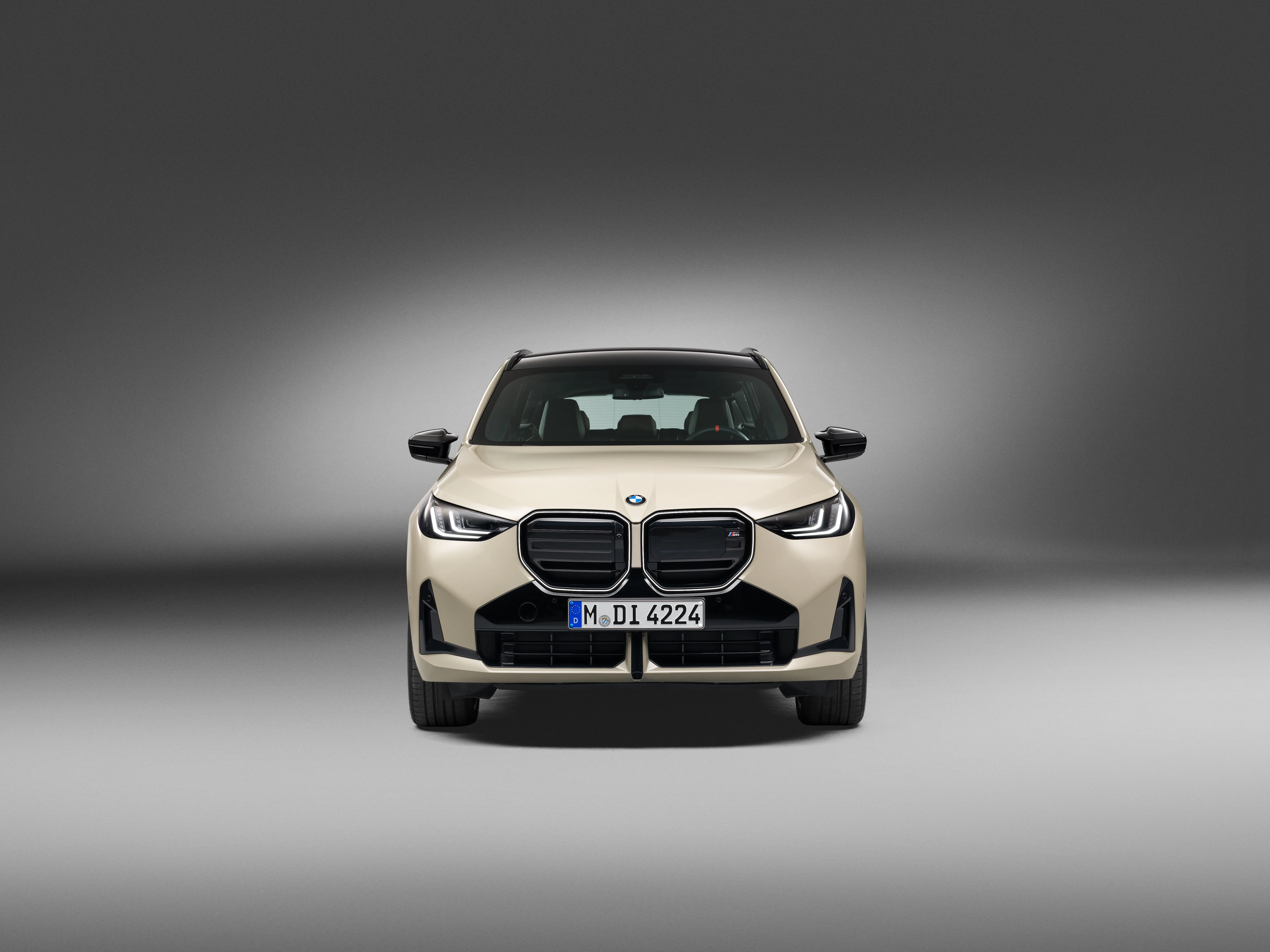 Novi BMW X3 2025: prodajni adut stavi na klasične rešitve, ki jih poganja elektrika