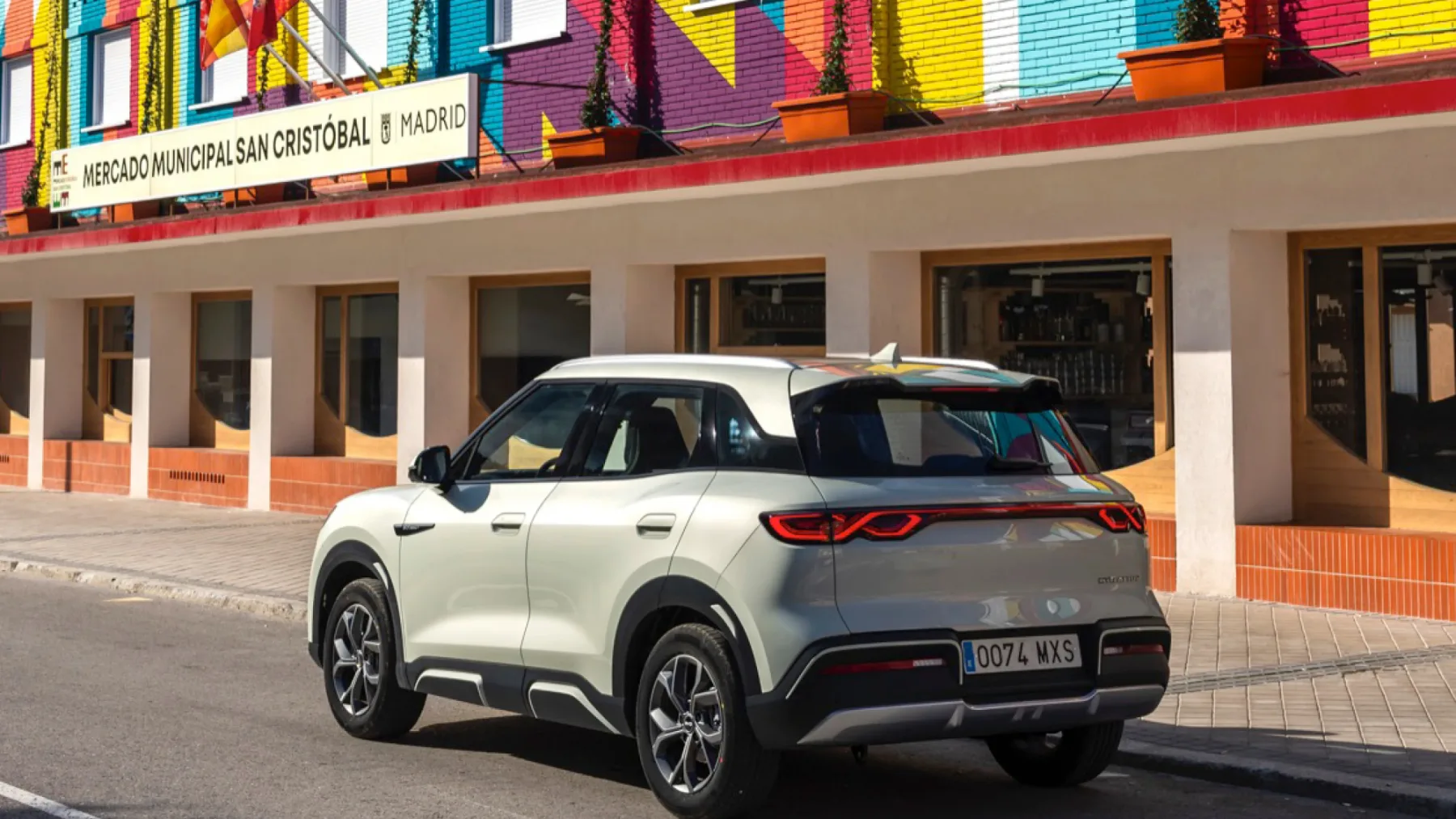 Novi BYD Atto 2 – pod 30.000 evri za kitajskega izzivalca evropskih SUV-jev z vrtljivim zaslonom in karaoke funkcijo