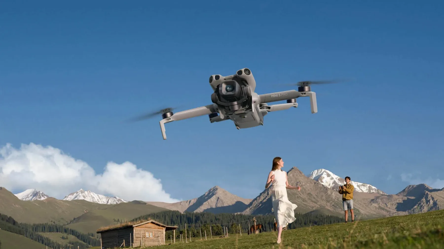 Novi DJI Mini 5 Pro 2025 je mali čudež, ki leti višje od pričakovanj