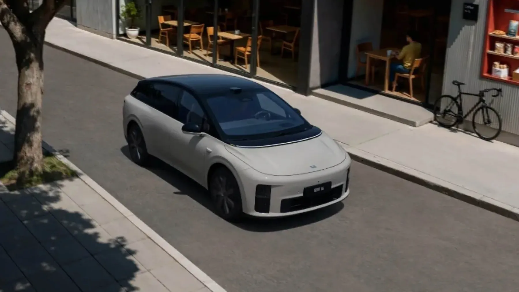 Novi električni družinski Li i6: Kitajski električni velikan obljublja do 720 kilometrov dometa – Elon, slišiš to?