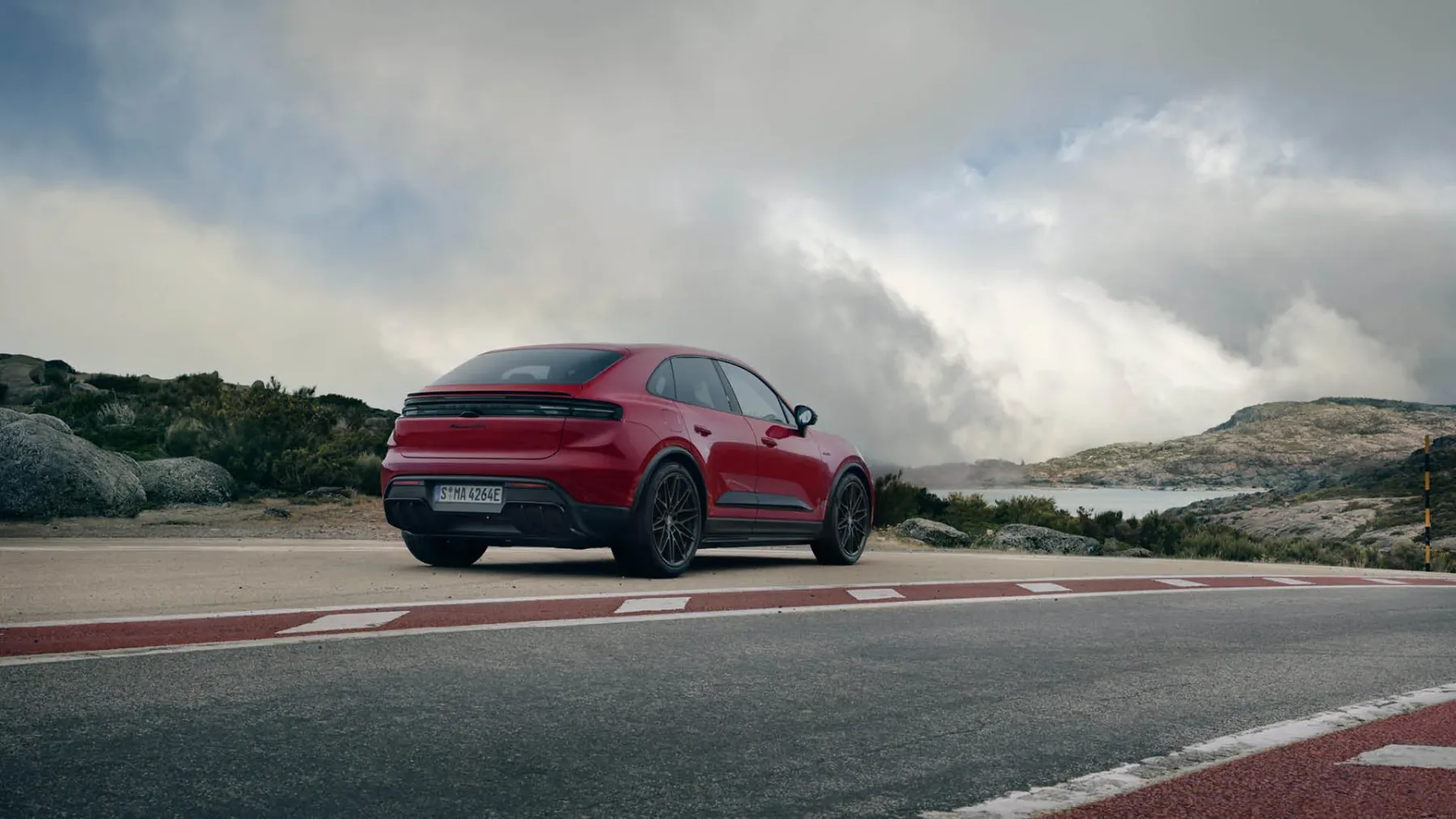Novi električni Porsche Macan GTS: Brutalna moč in cena, ki te udari kot “turbo”
