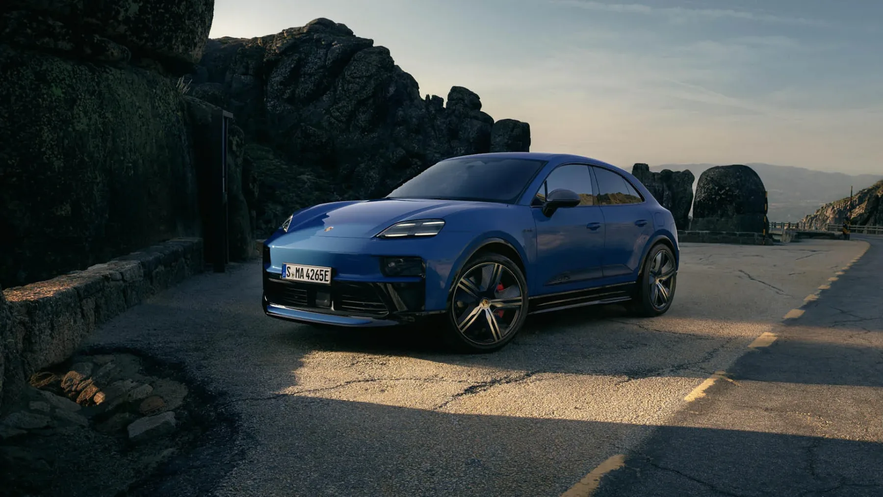 Novi električni Porsche Macan GTS: Brutalna moč in cena, ki te udari kot “turbo”