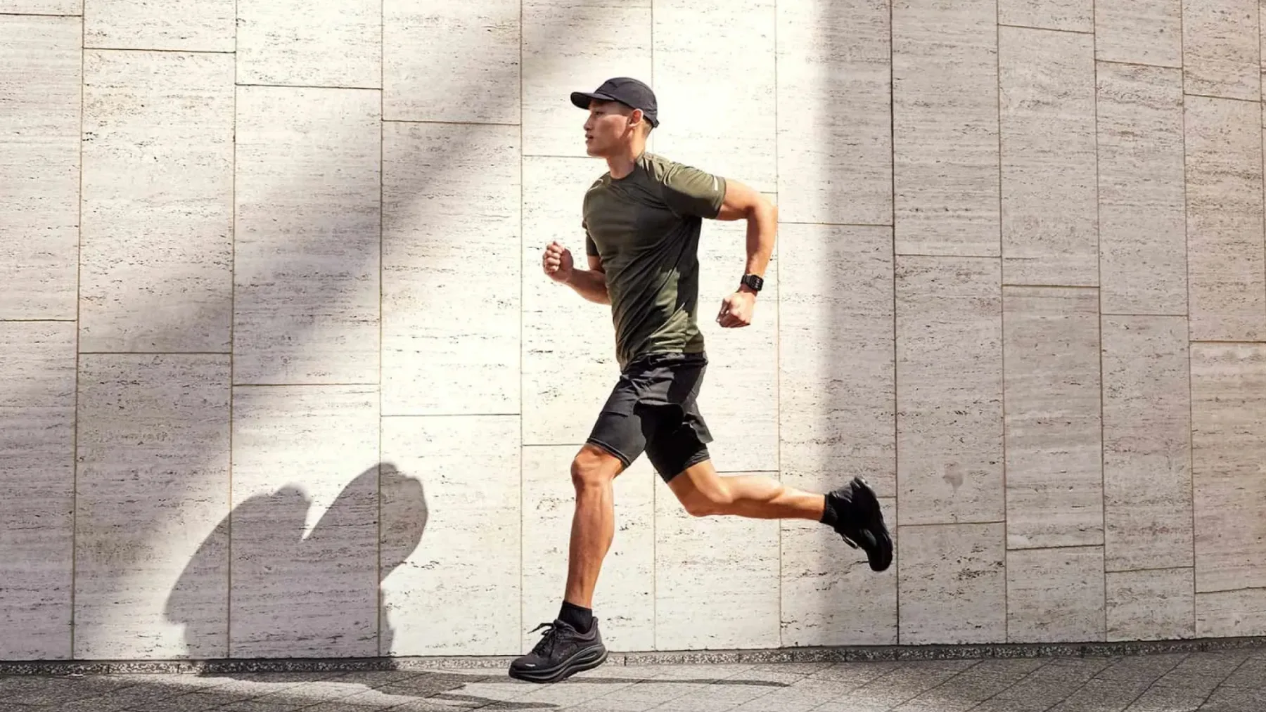 Novi Garmin Venu X1: Ko se športna ura prelevi v luksuzni tech statement