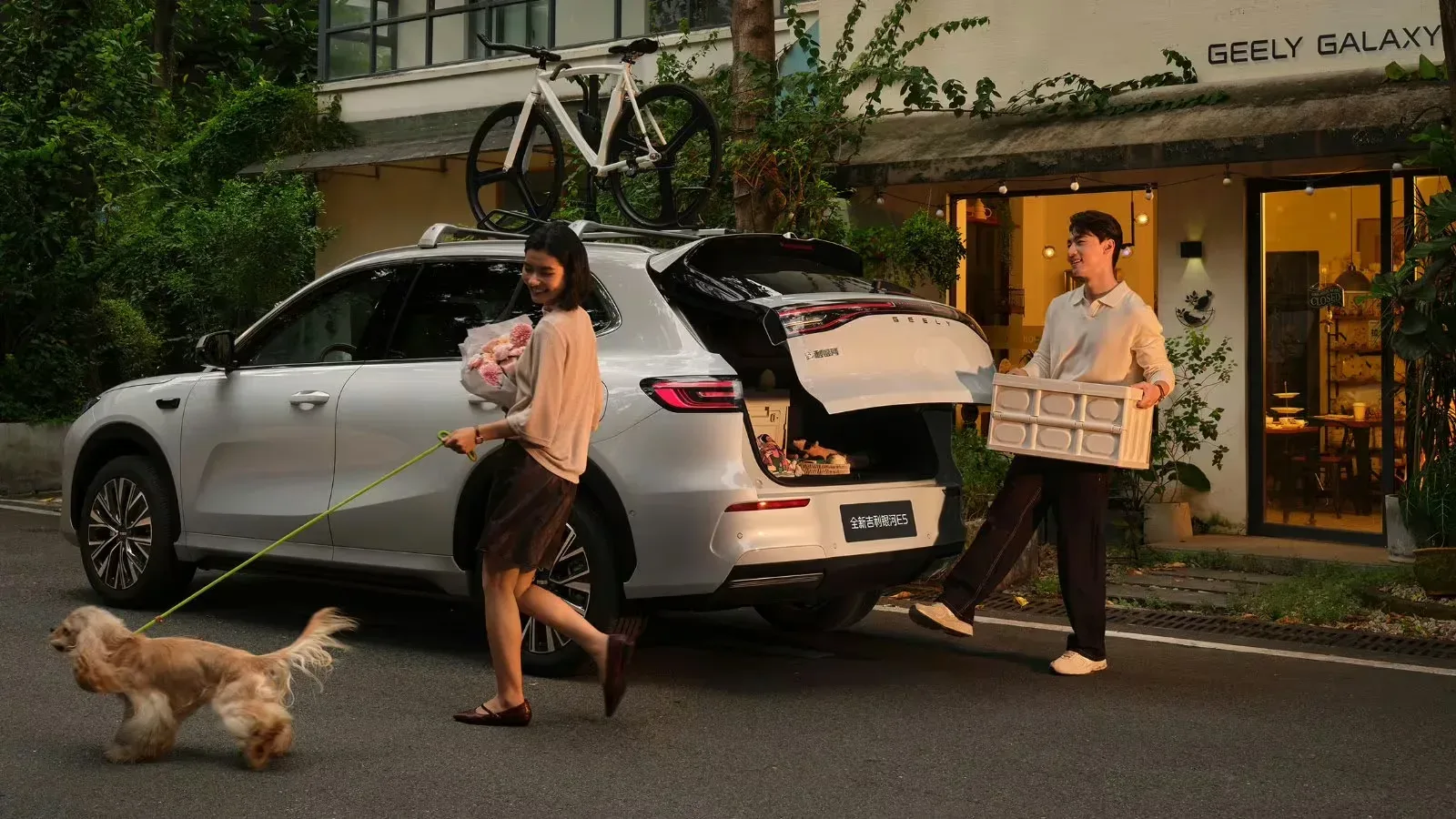 Novi Geely Galaxy E5: Električni SUV, ki z 800-voltno tehnologijo in lidarjem za drobiž ponižuje konkurenco