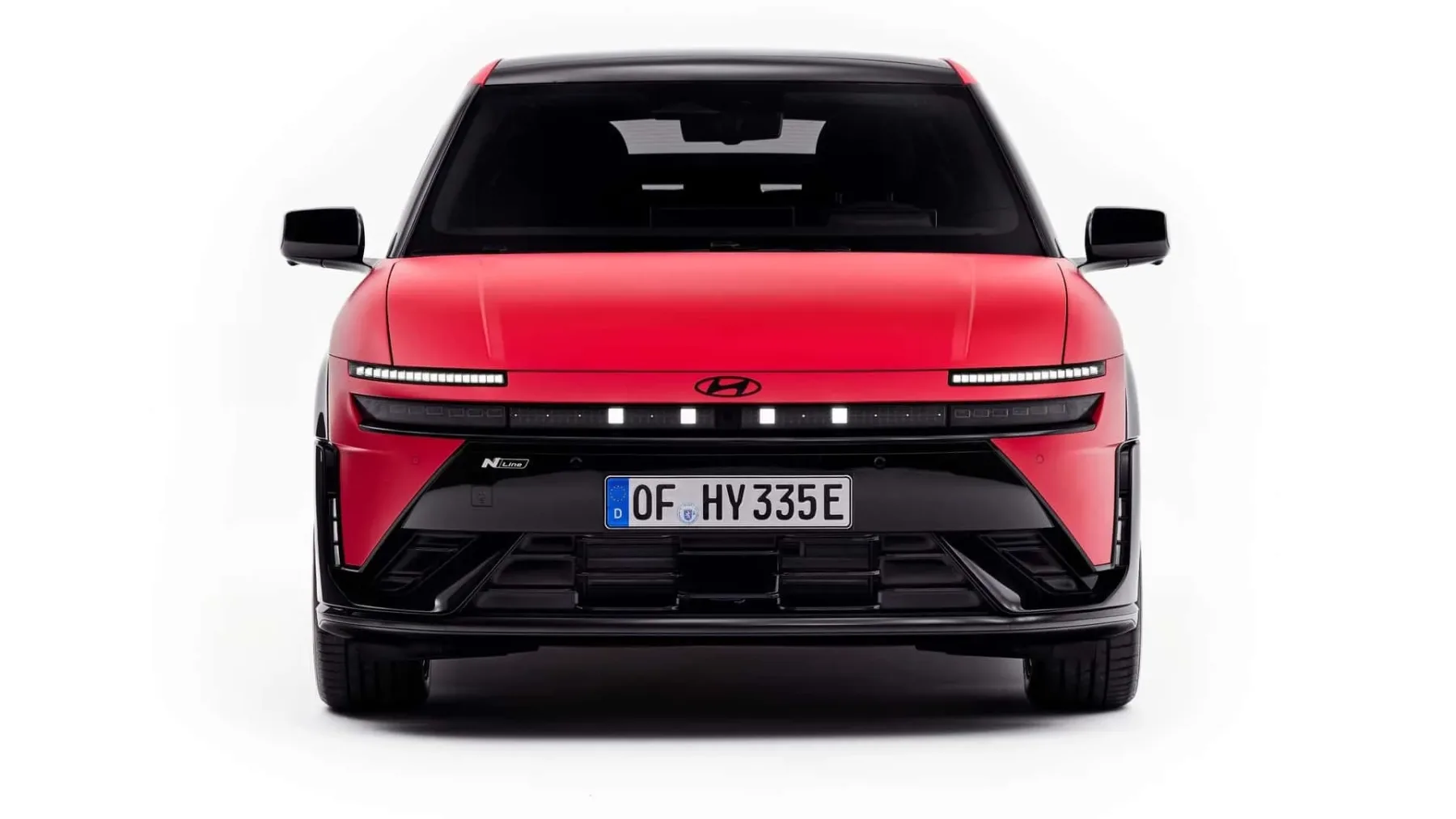 Novi Hyundai Ioniq 3: Električni upornik s fizičnimi gumbi in dizajnom, ki te zmede, a vseeno prepriča