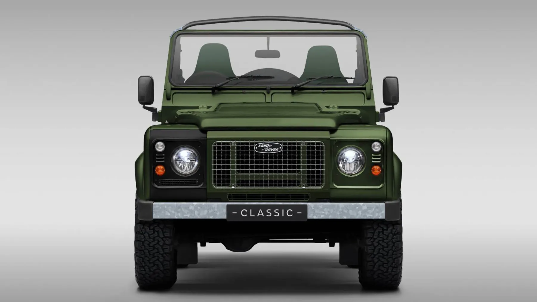 Novi Land Rover Defender Churchill Edition 2025: ko 405 konjev pokadi čez Chartwell v slogu cigare