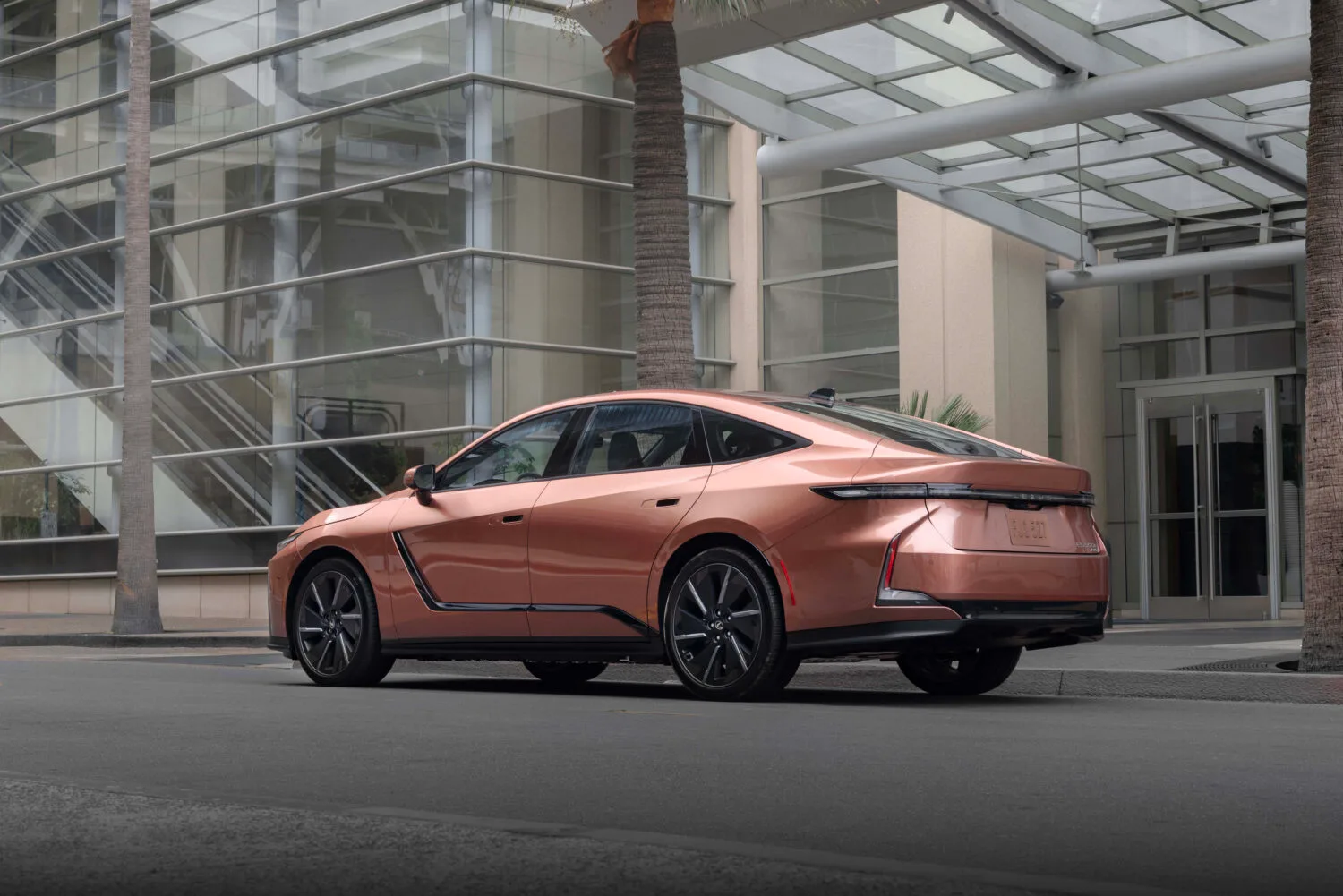 Novi Lexus ES EV (2027): Japonski zen mojster z elektriko prinaša zatočišče pred ponorelim svetom